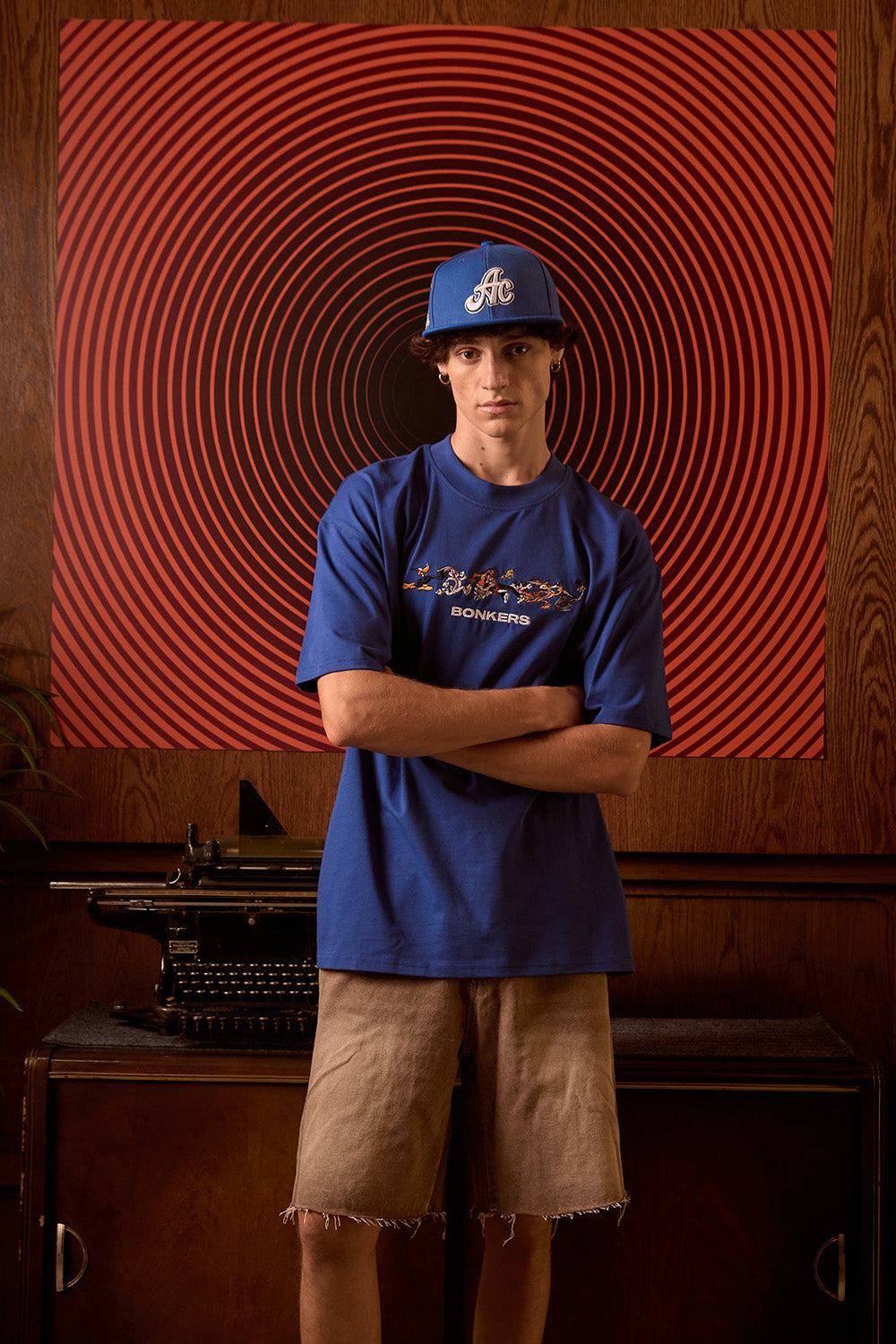 Looney Crew Oversized T-shirt - BonkersCorner