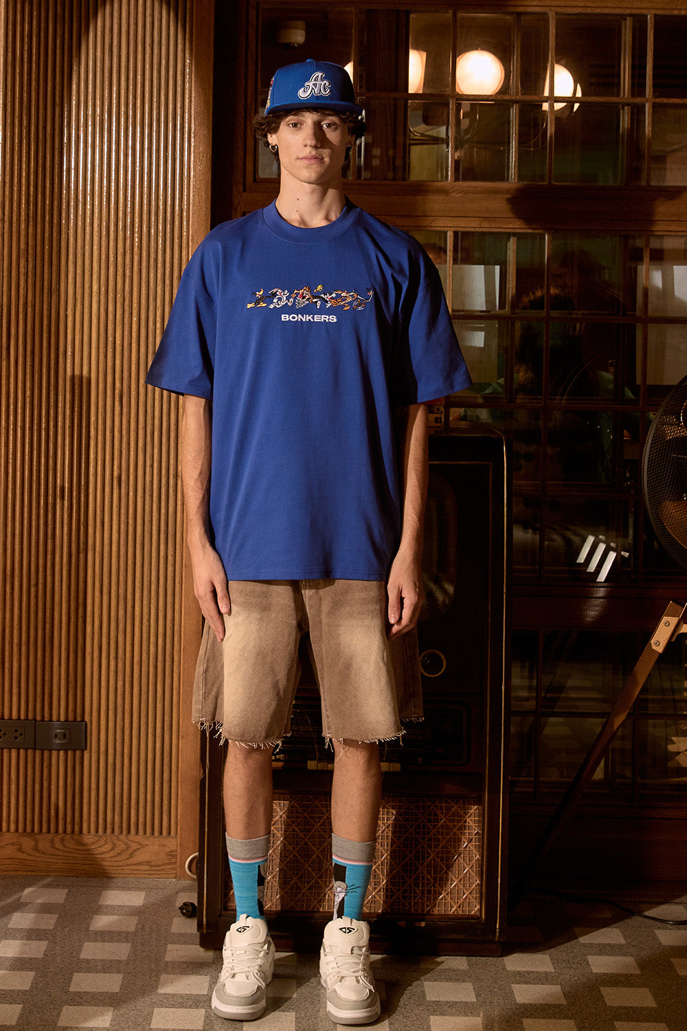 Looney Crew Oversized T-shirt - BonkersCorner