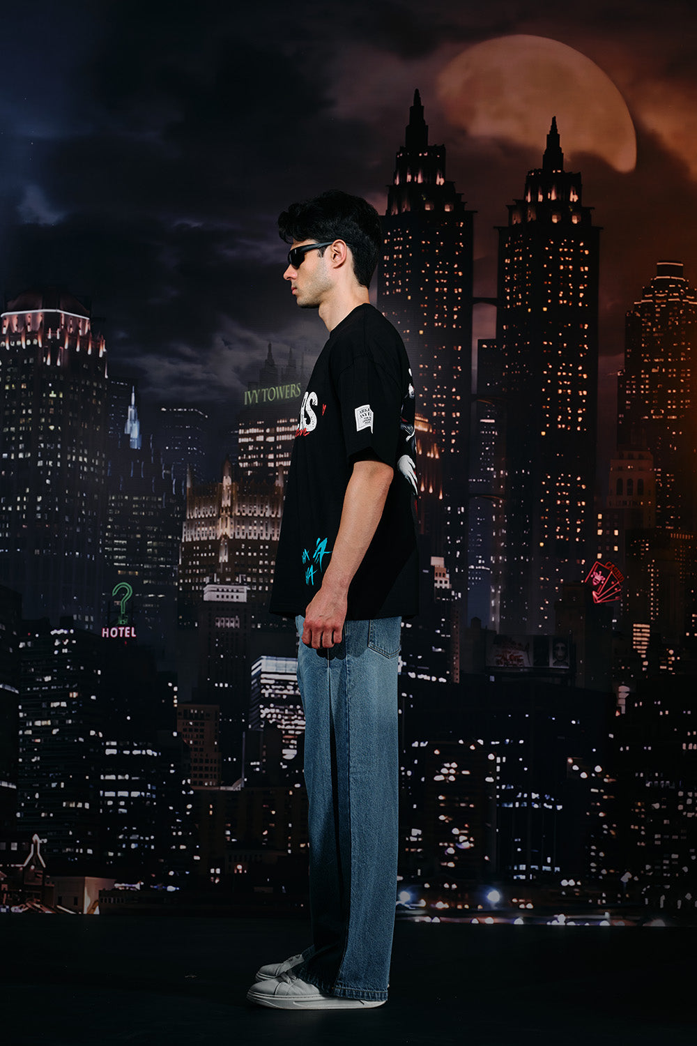 Ace & Queen Oversized T-shirt - BonkersCorner