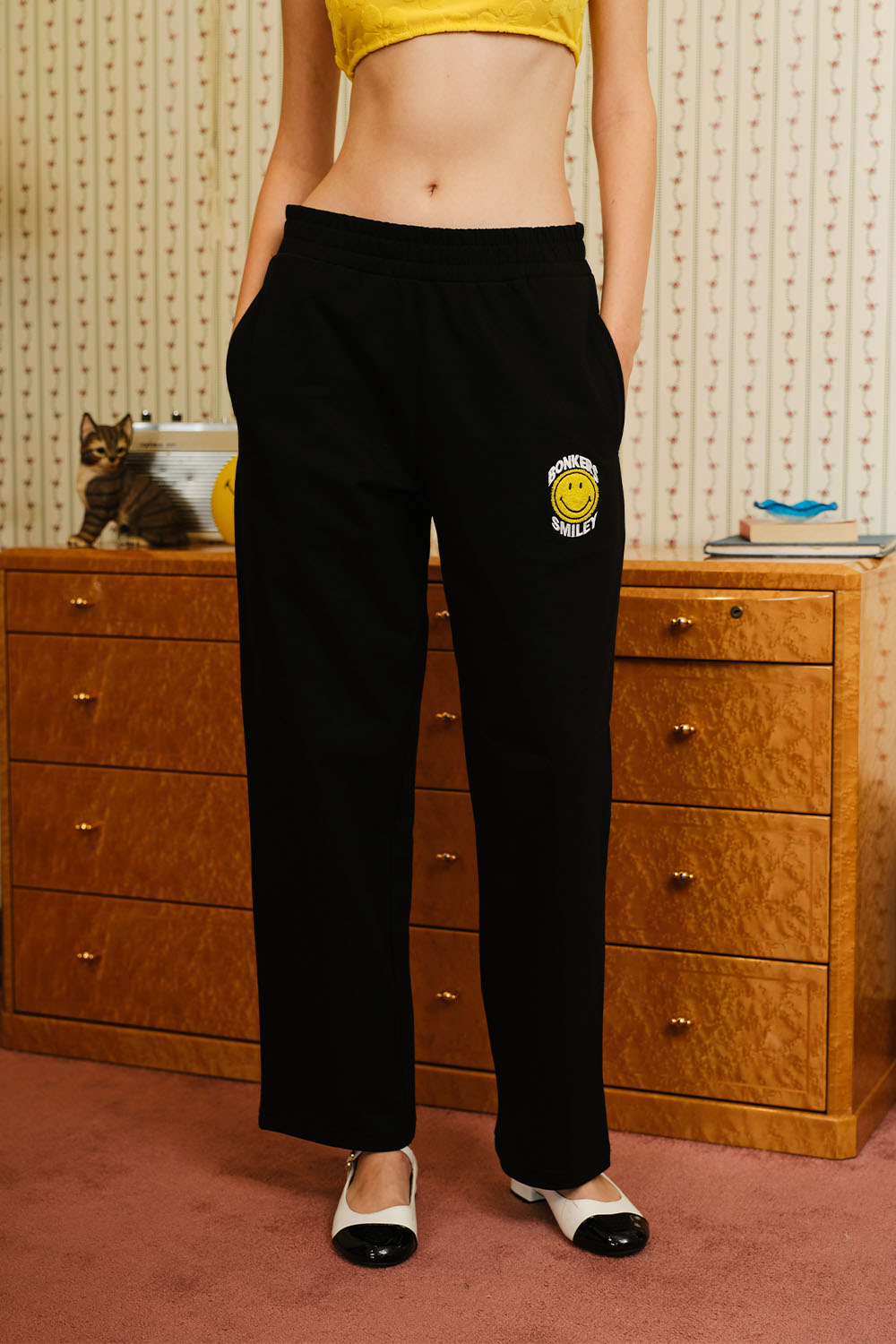 Black Straightfit Sweatpants - BonkersCorner