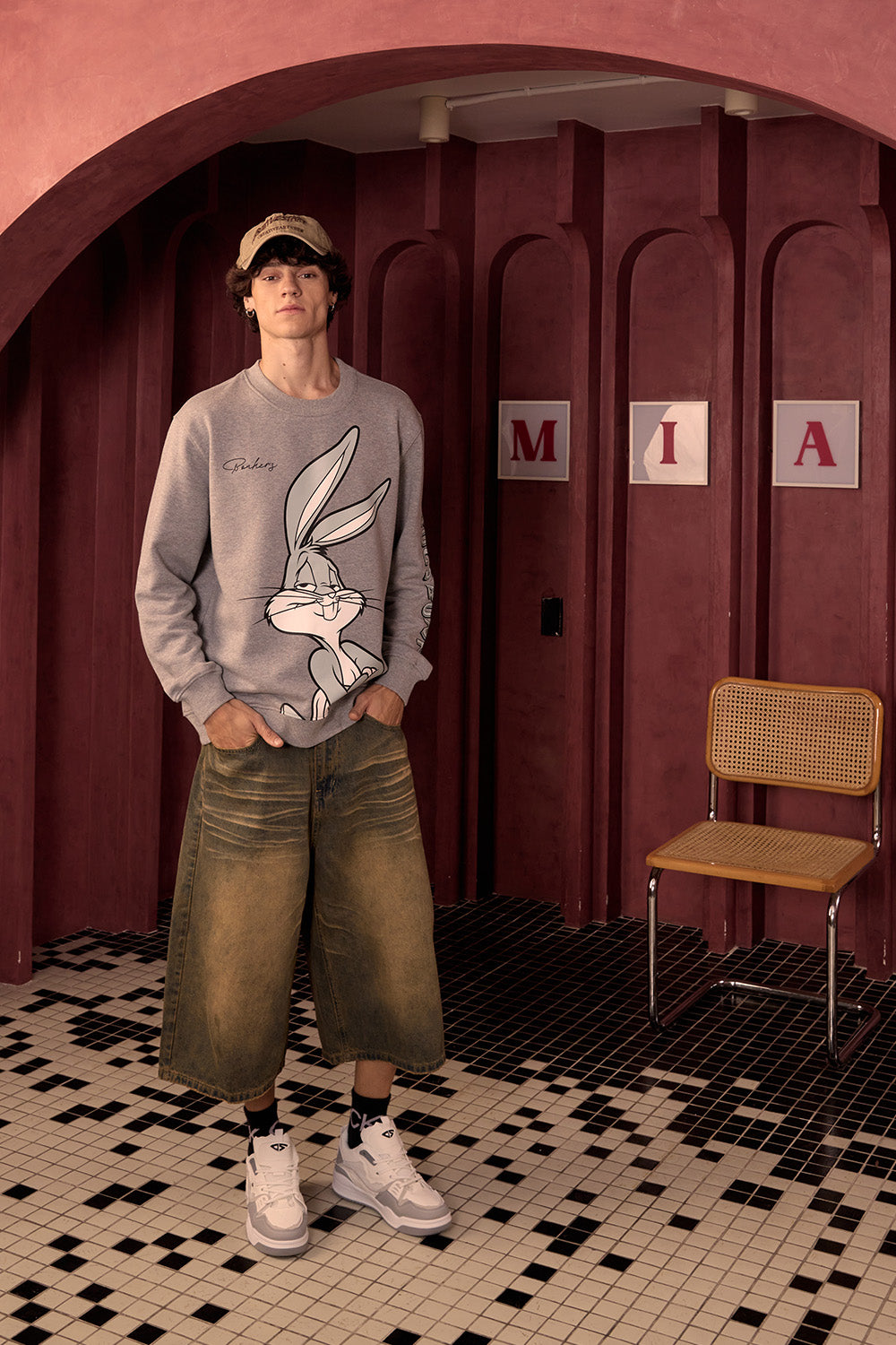 Bugs Bunny Sweatshirt - BonkersCorner