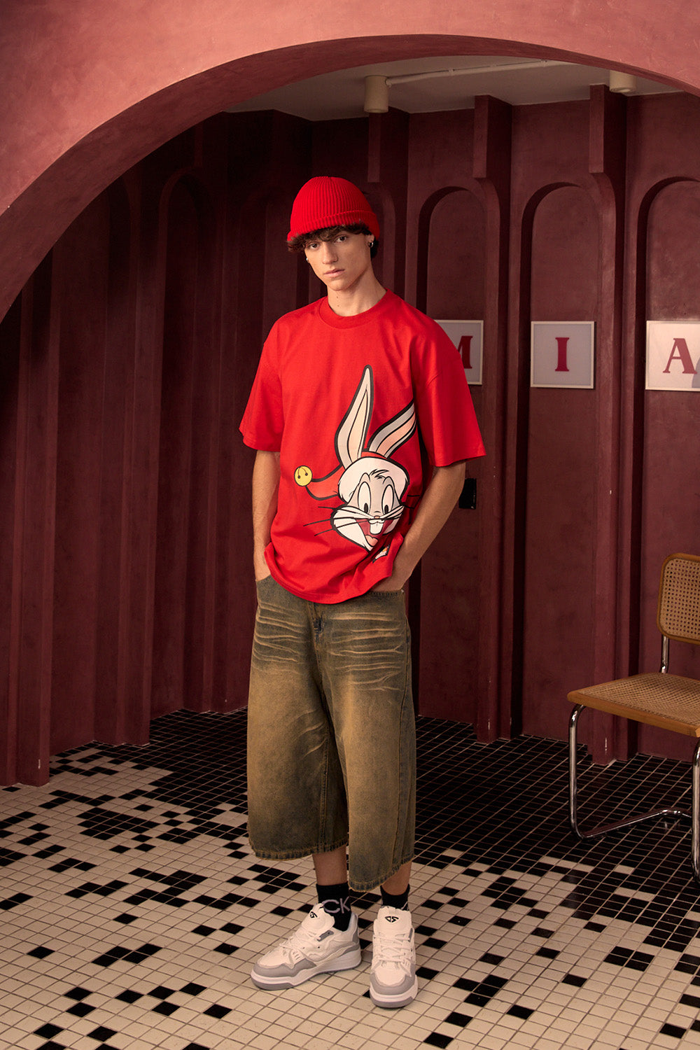 Bugs Bunny Xmas T-shirt - BonkersCorner