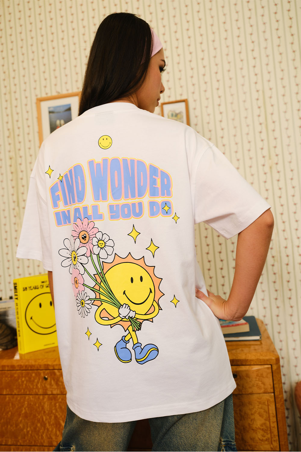 Find Wonder In All You Do Oversized T-shirt - BonkersCorner