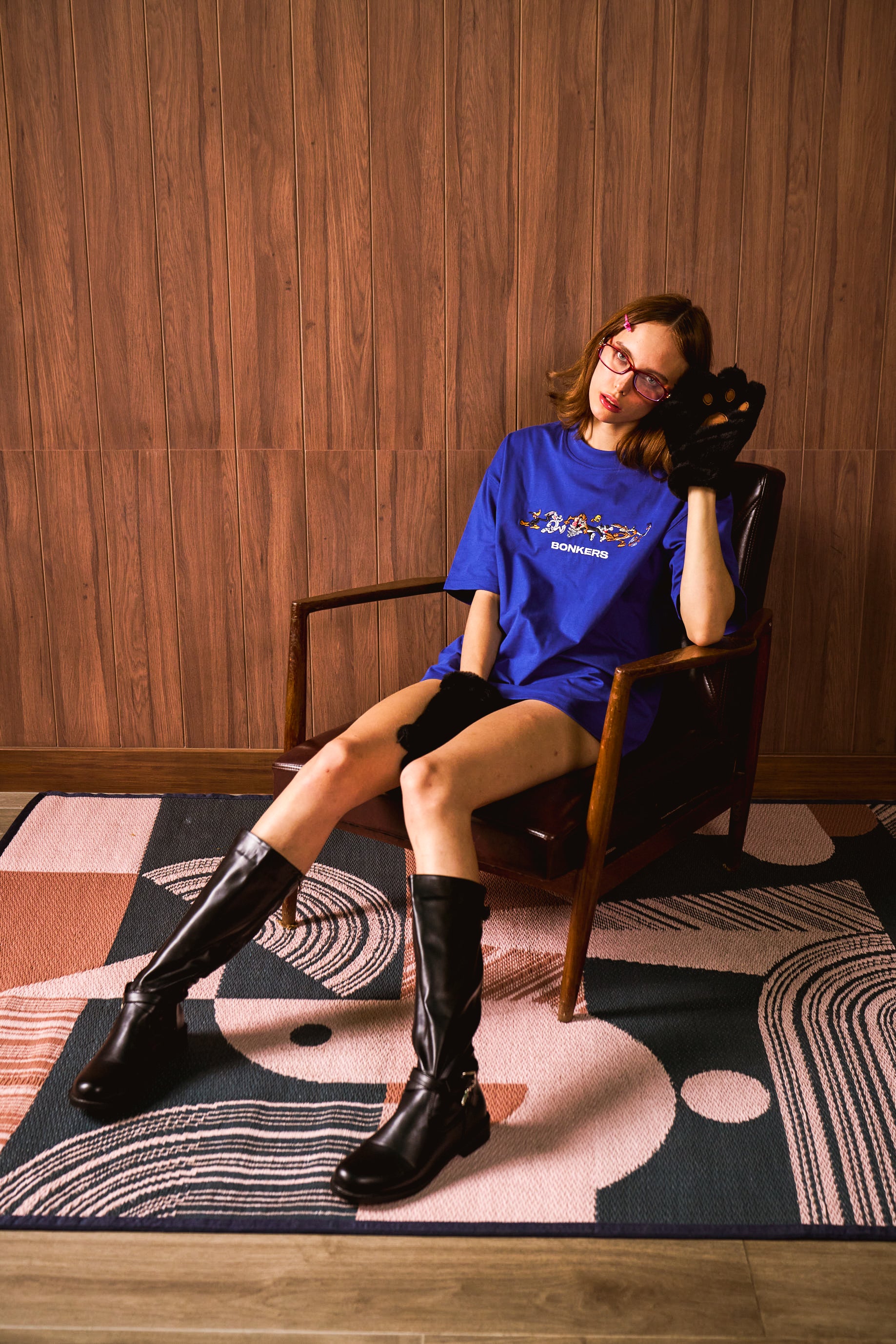 Looney Crew Oversized T-shirt - BonkersCorner