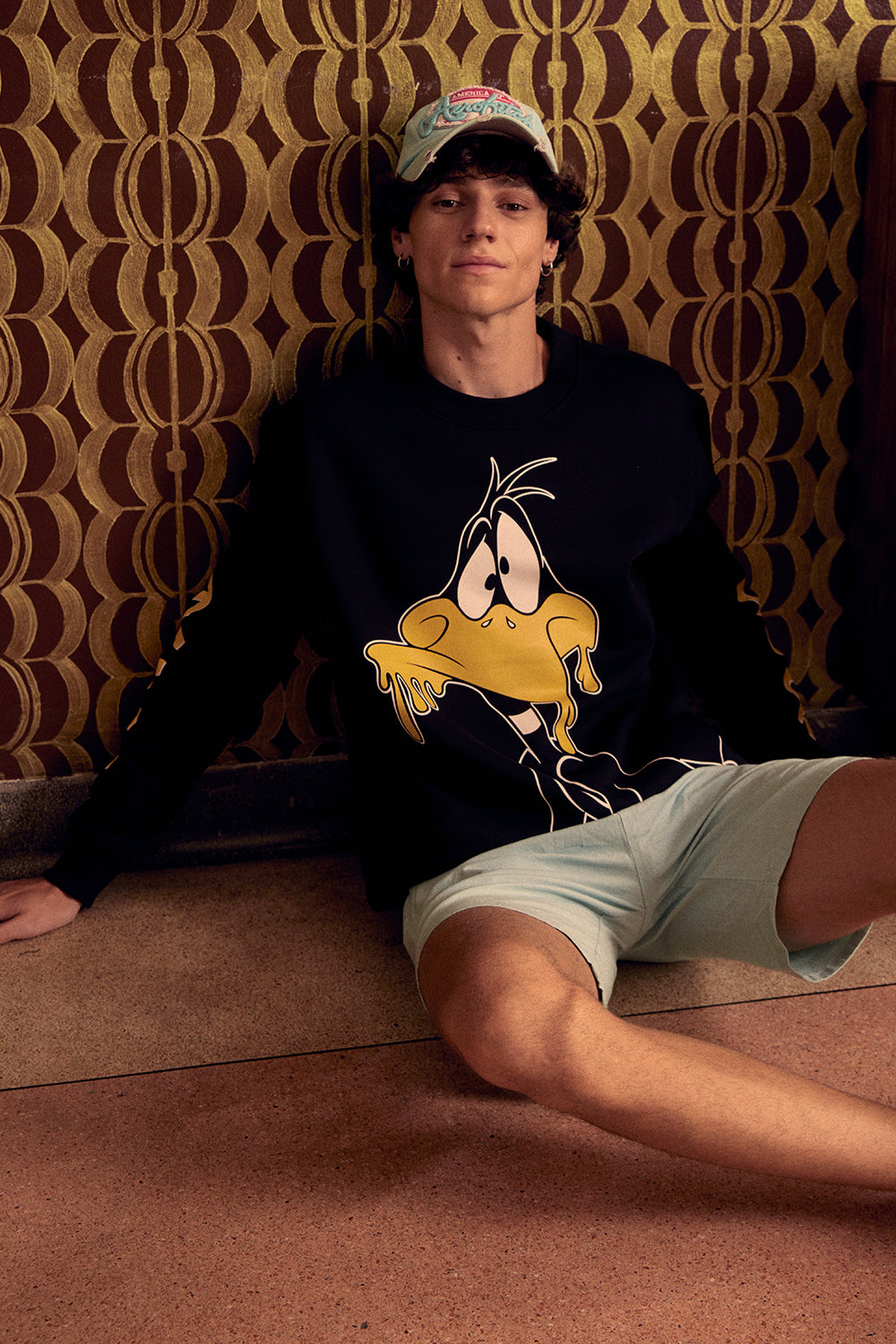 Melty Daffy Sweatshirt - BonkersCorner
