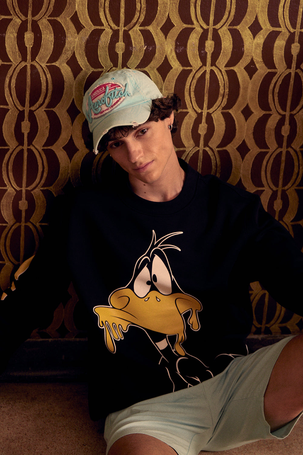 Melty Daffy Sweatshirt - BonkersCorner