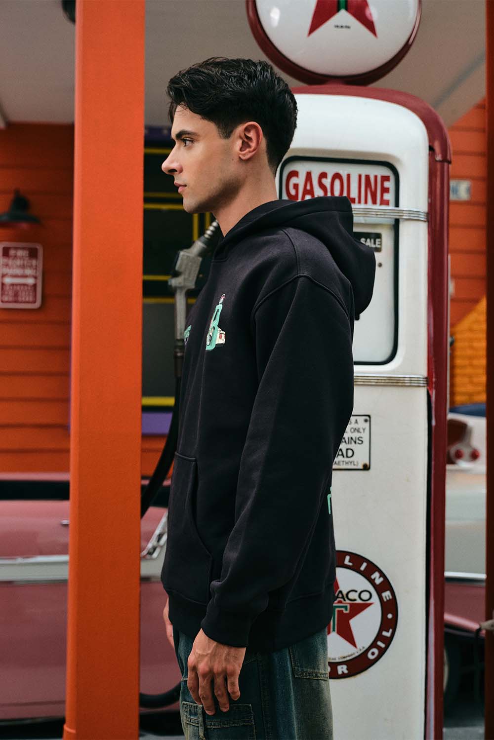 Pushin B Hoodie - BonkersCorner