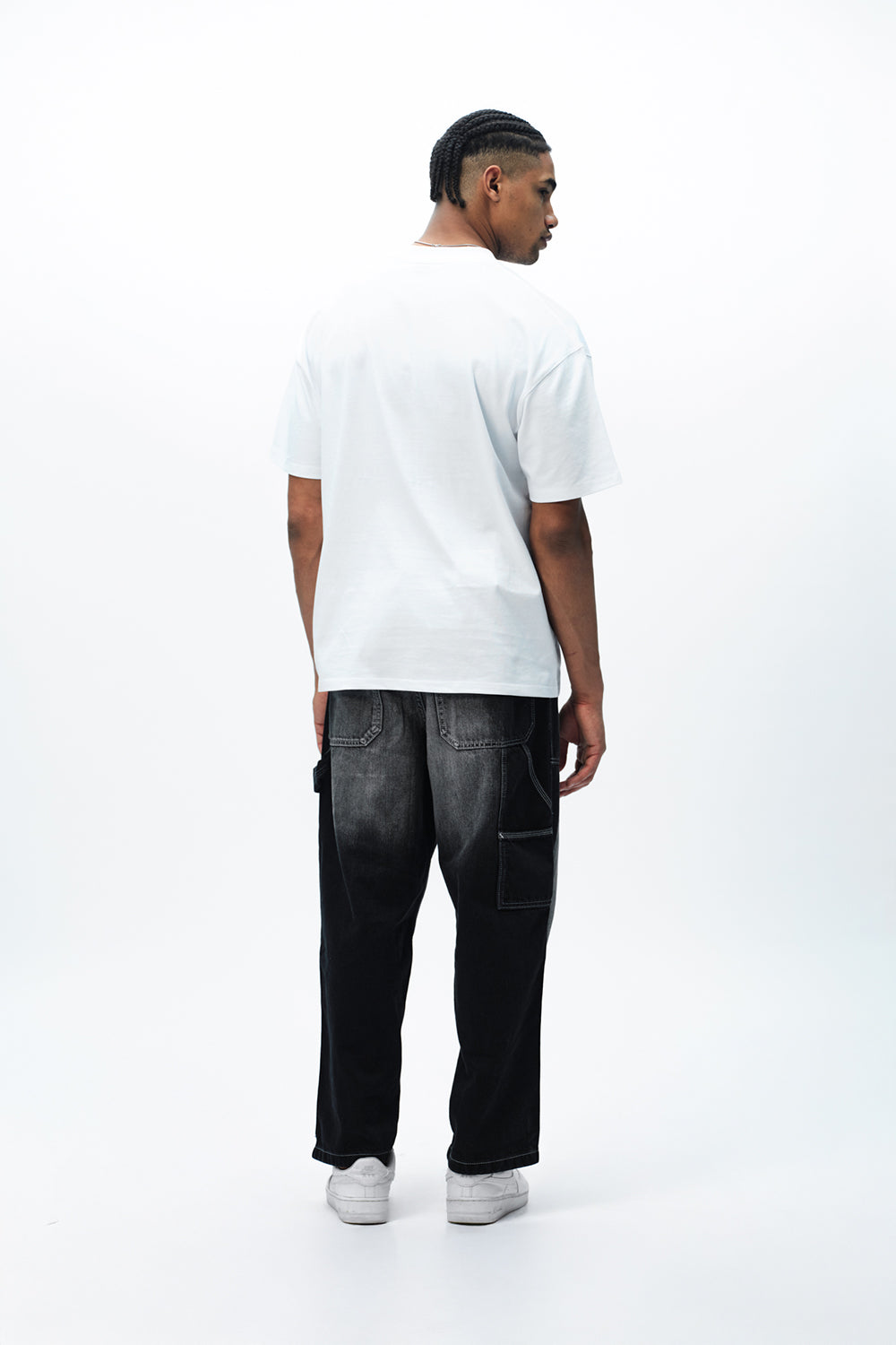 She Knows Oversized T-shirt - BonkersCorner