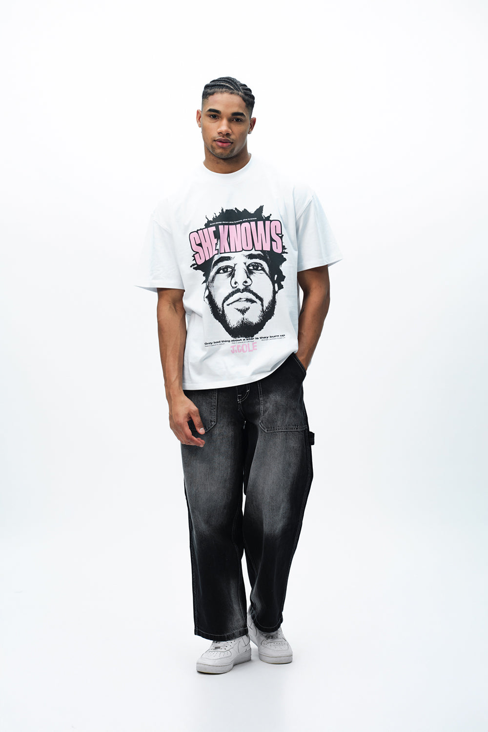 She Knows Oversized T-shirt - BonkersCorner