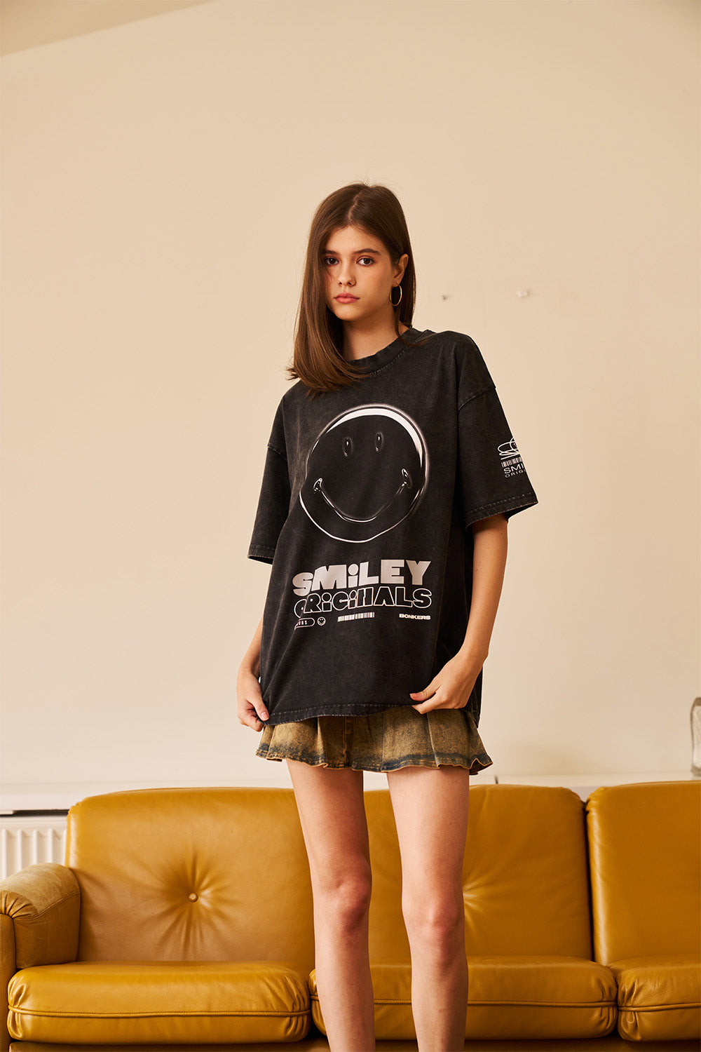 Smiley Black Oversized T-shirt - BonkersCorner
