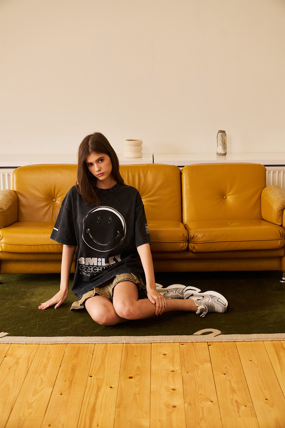 Smiley Black Oversized T-shirt - BonkersCorner