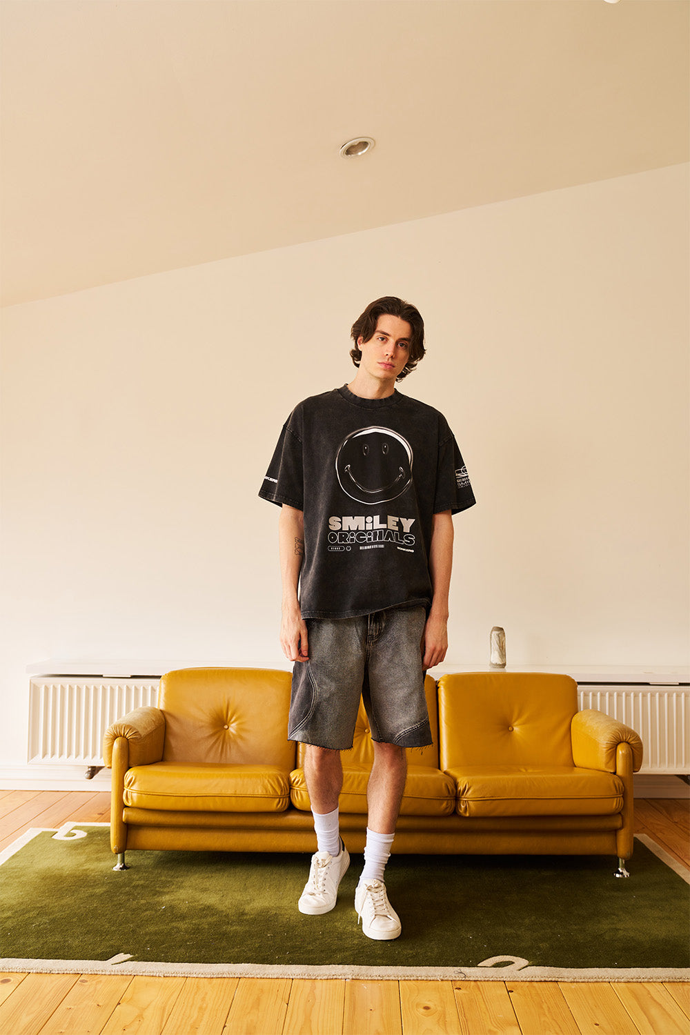 Smiley Black Oversized T-shirt - BonkersCorner