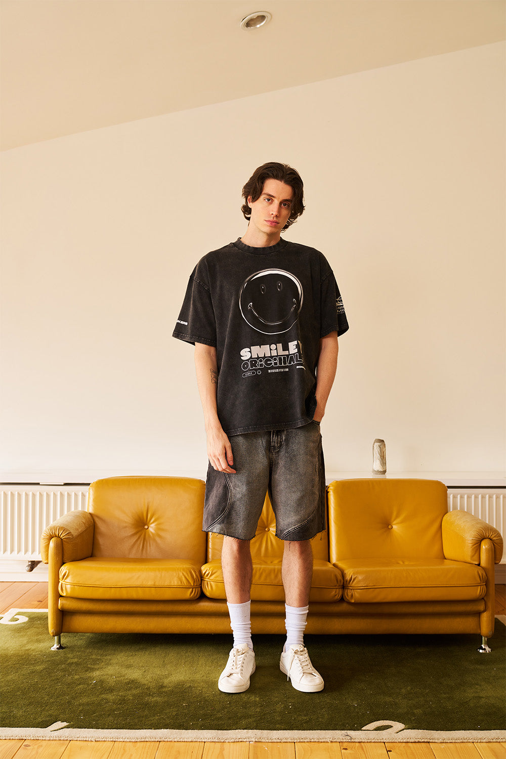 Smiley Black Oversized T-shirt - BonkersCorner