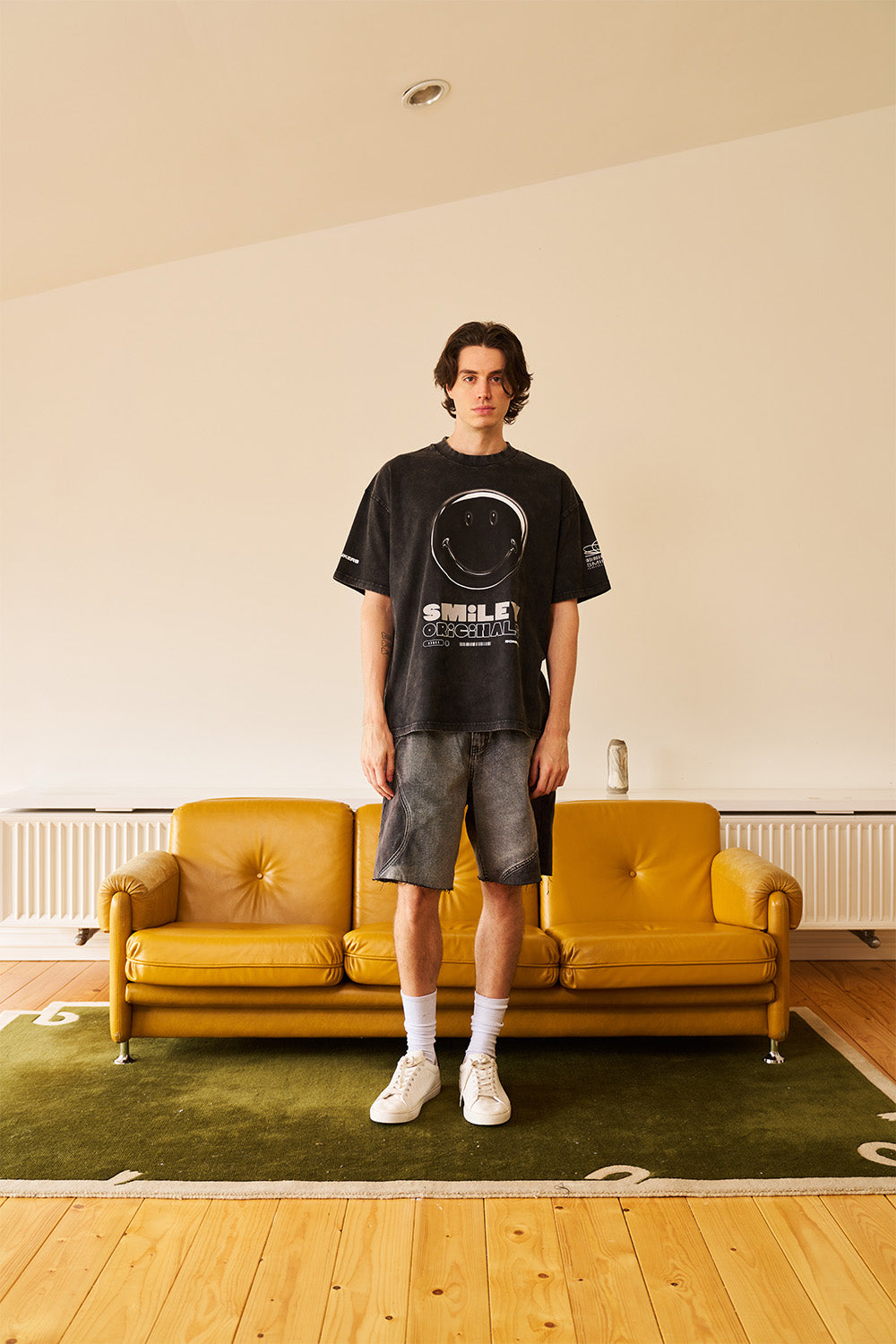 Smiley Black Oversized T-shirt - BonkersCorner