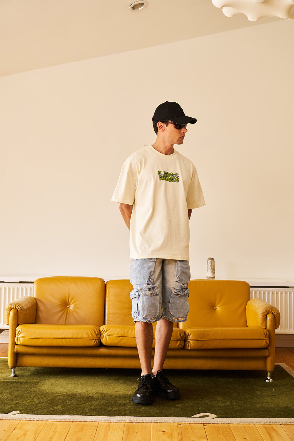 Smiley Originals - Time To Grow Oversized T-shirt - BonkersCorner