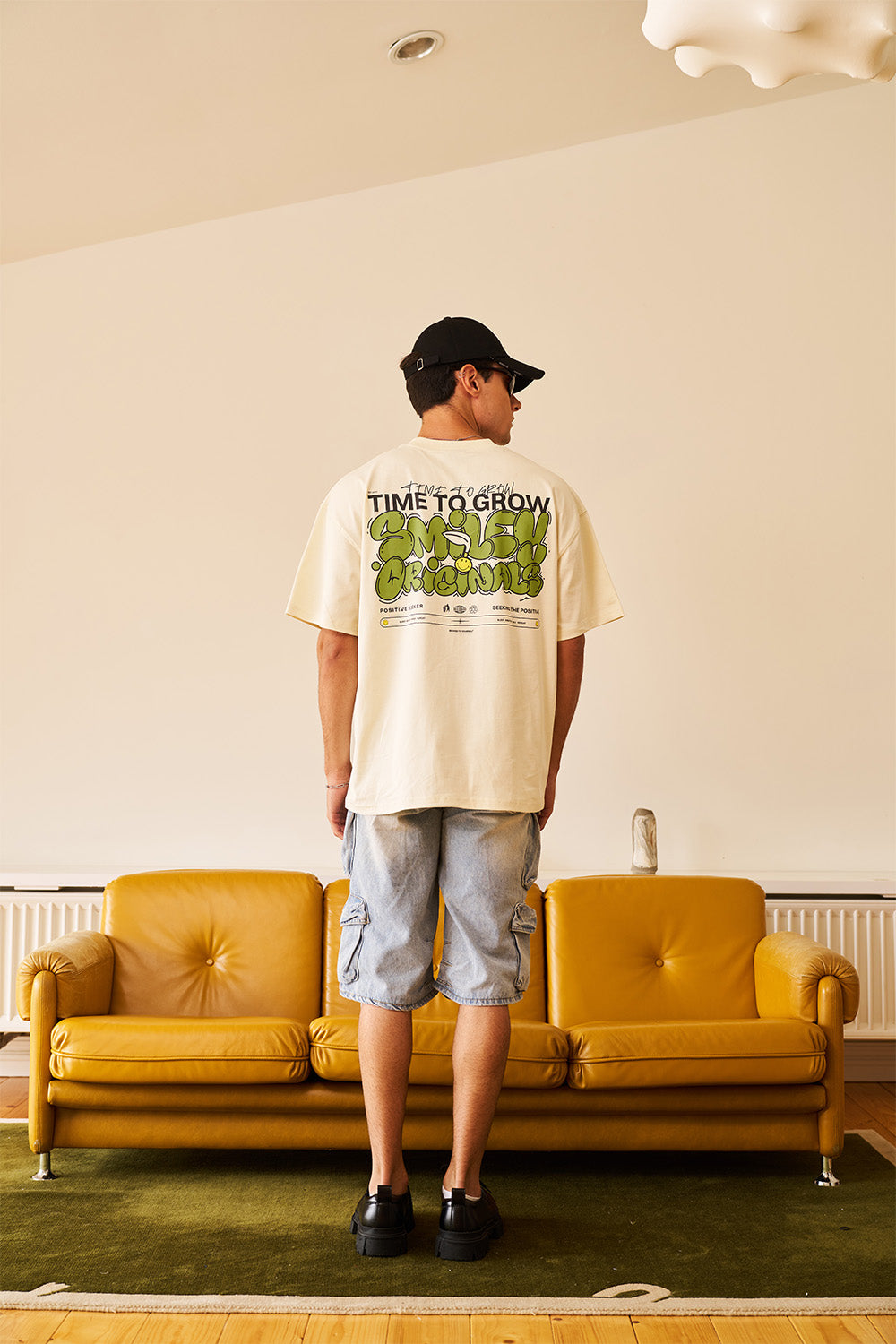 Smiley Originals - Time To Grow Oversized T-shirt - BonkersCorner