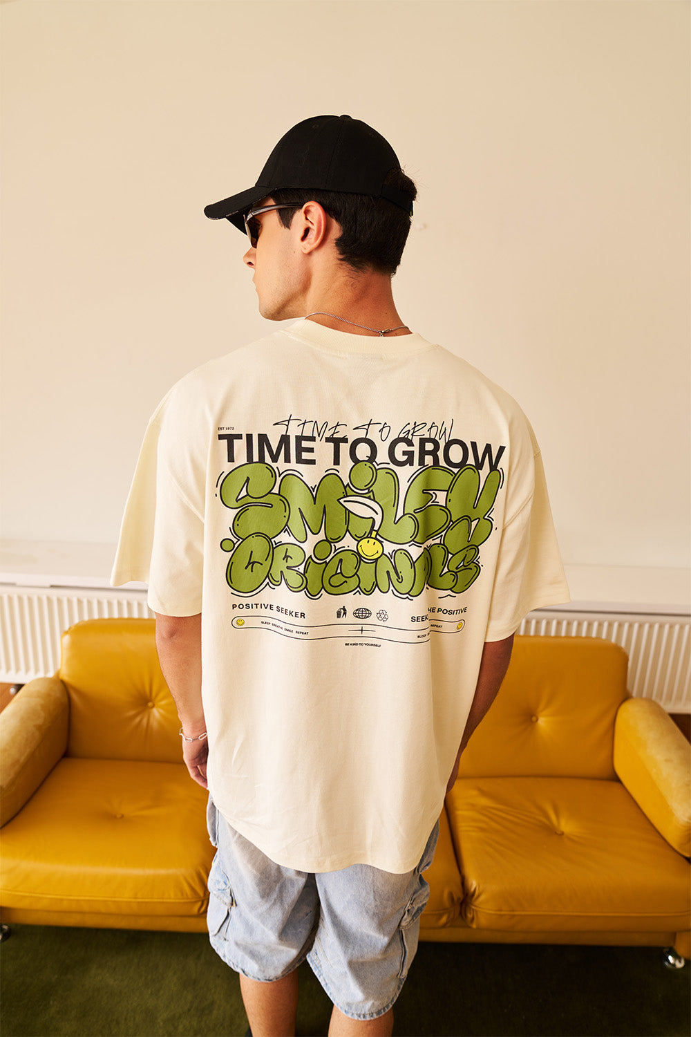 Smiley Originals - Time To Grow Oversized T-shirt - BonkersCorner