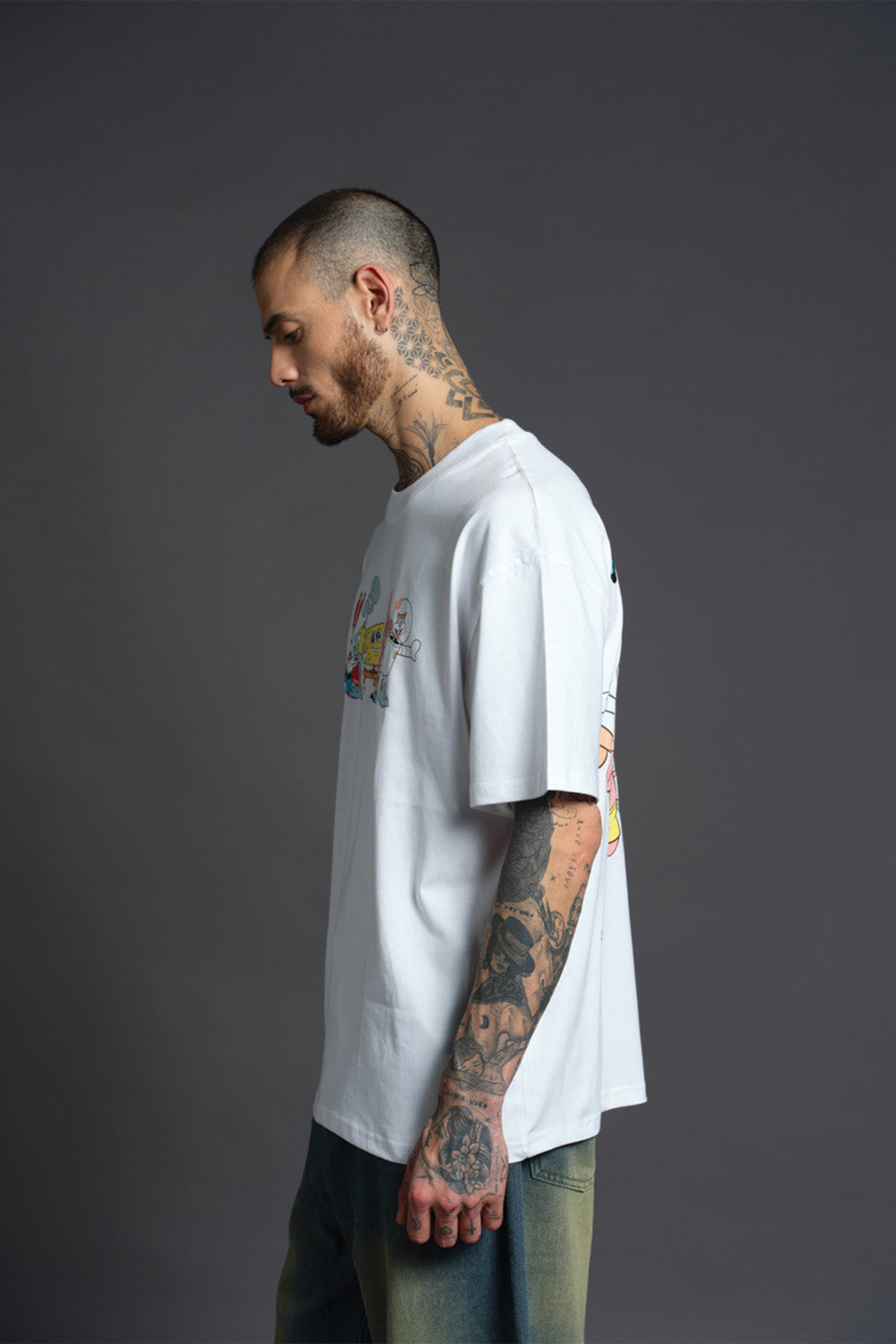 White Spongebob Be The Change T-shirt - BonkersCorner