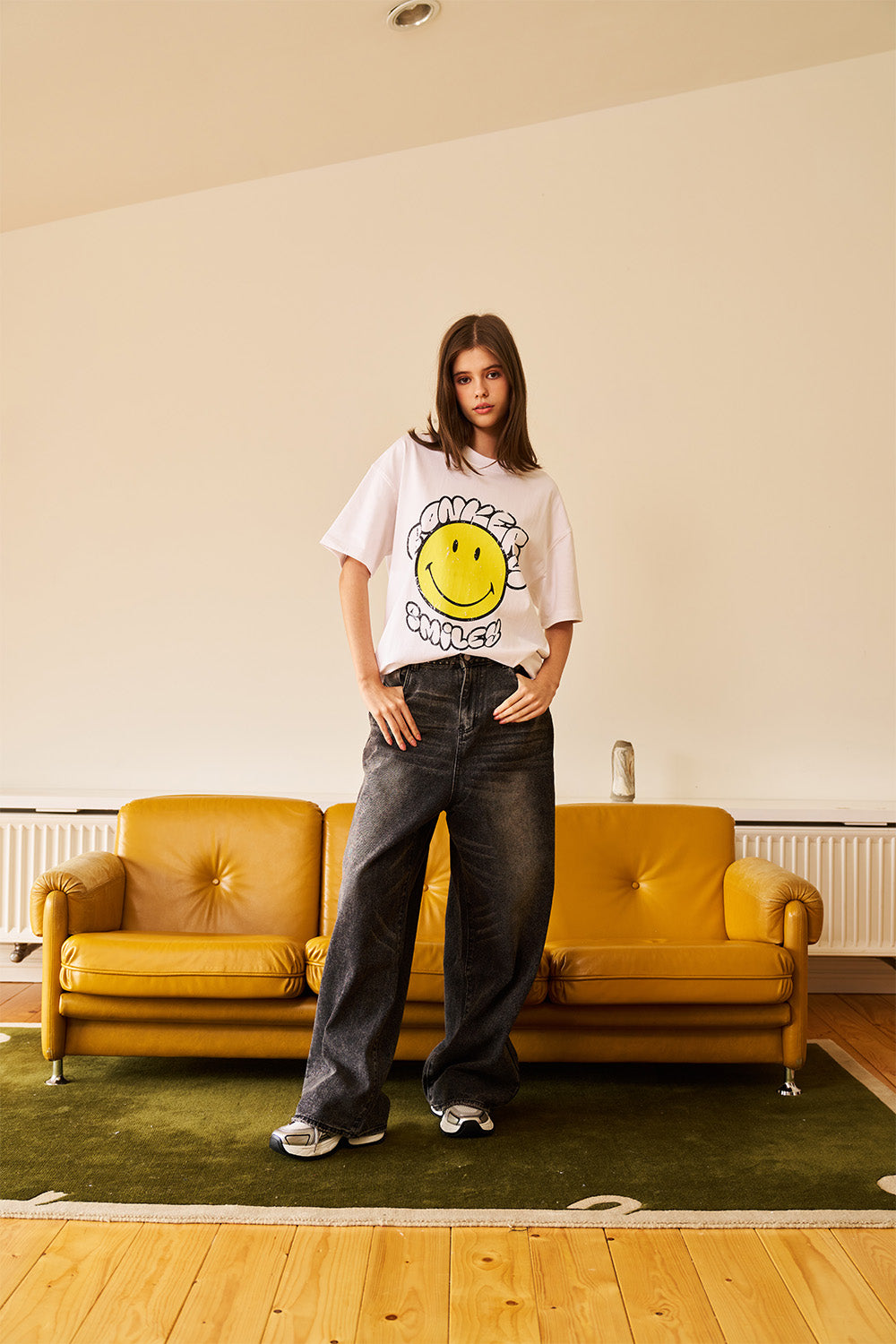 White Bonkers X Smiley Oversized T-shirt - BonkersCorner