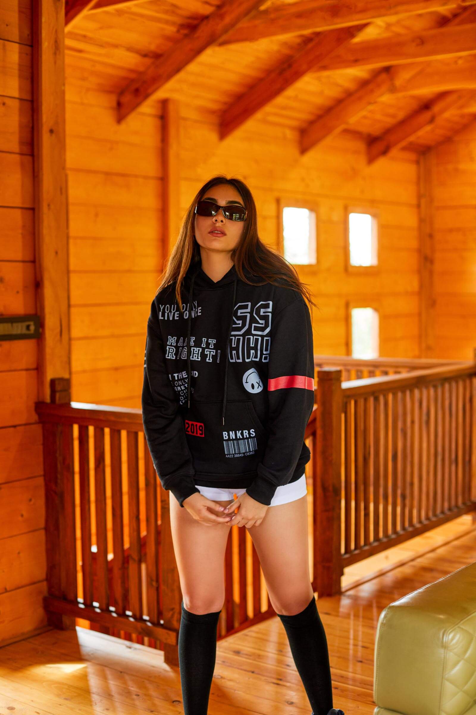 Bonkerscorner_yolo_hoodie_01