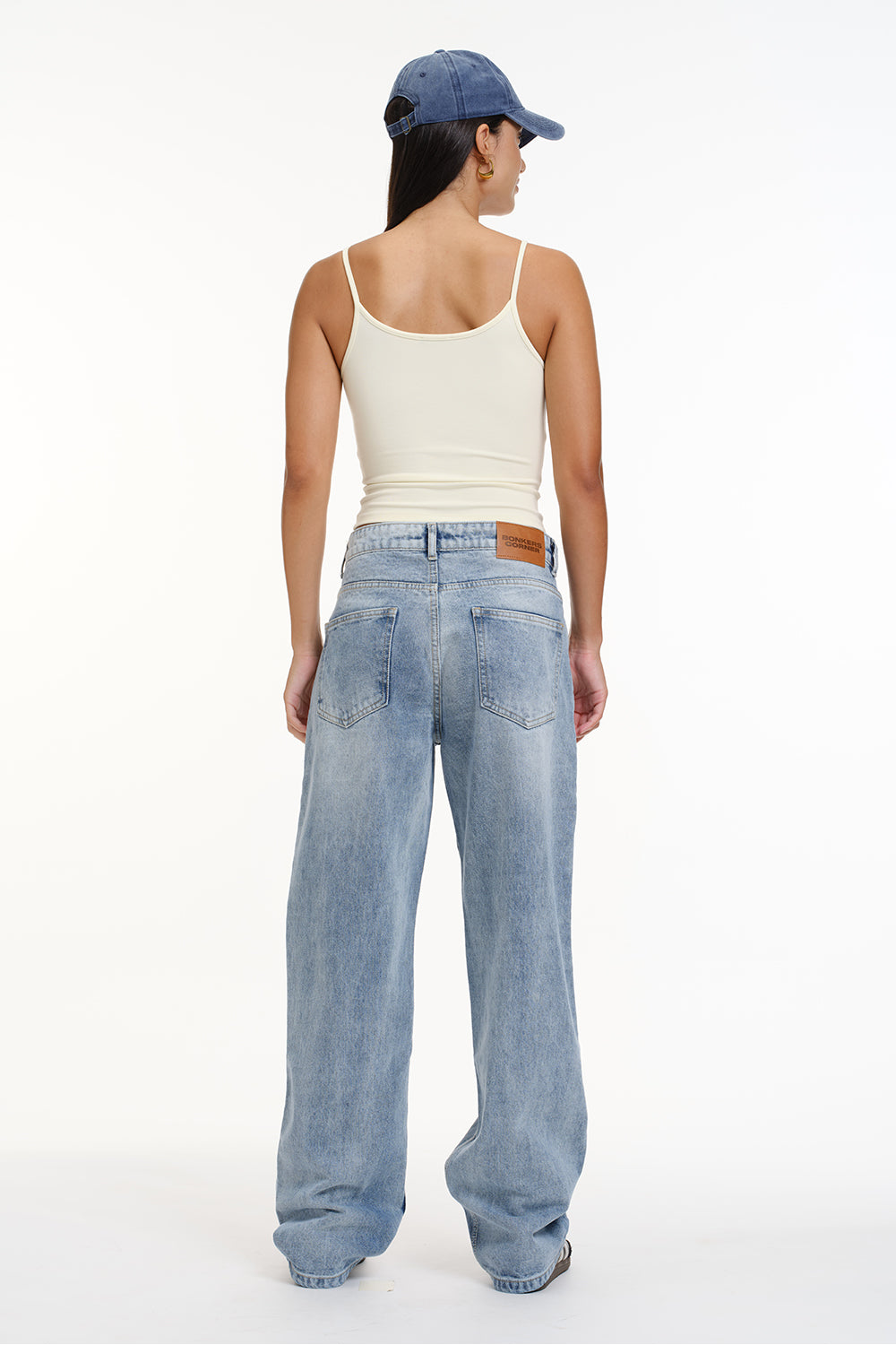 Chalk Wash Straight Fit Jeans