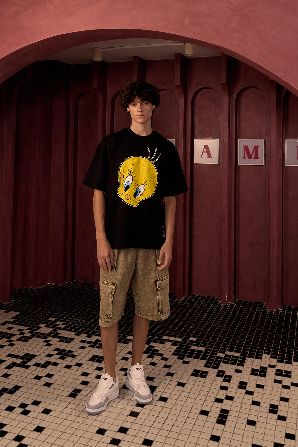 Tweety Oversized T-shirt - BonkersCorner