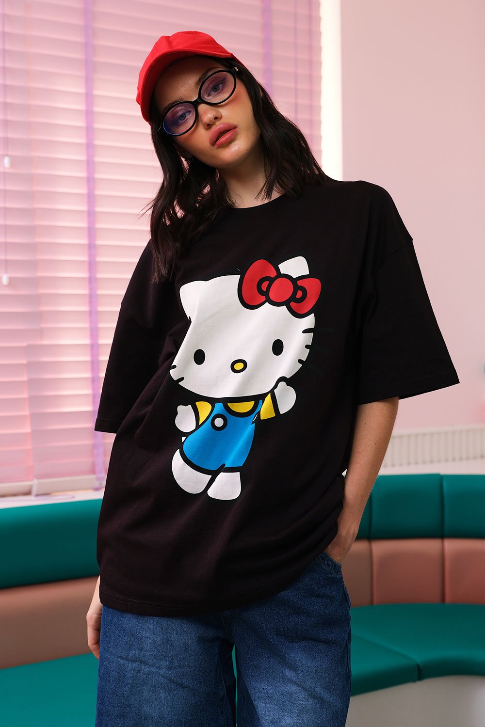 Classic Hello Kitty Oversized T-shirt - BonkersCorner