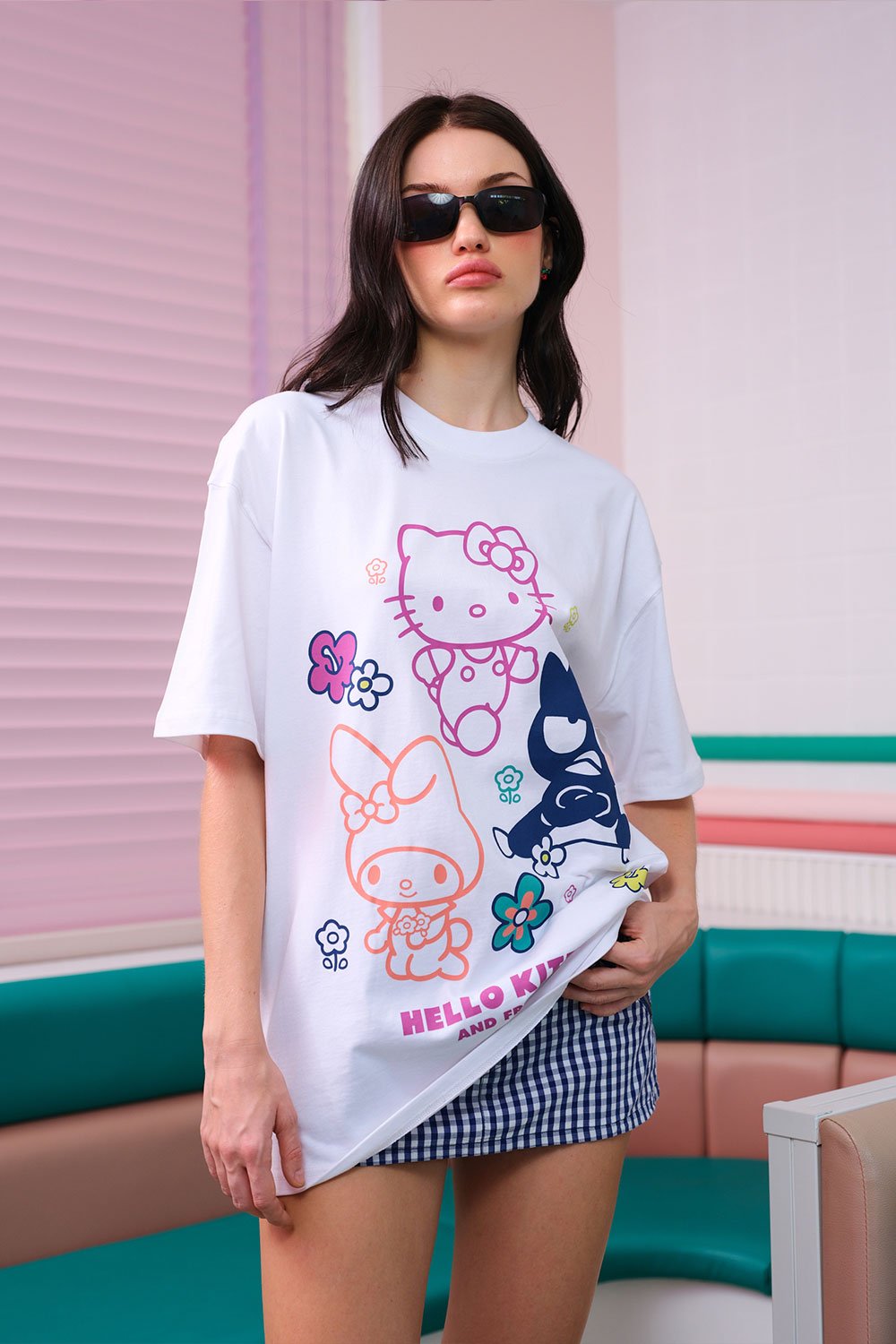 Flower Girl Hello Kitty Oversized T-shirt - BonkersCorner