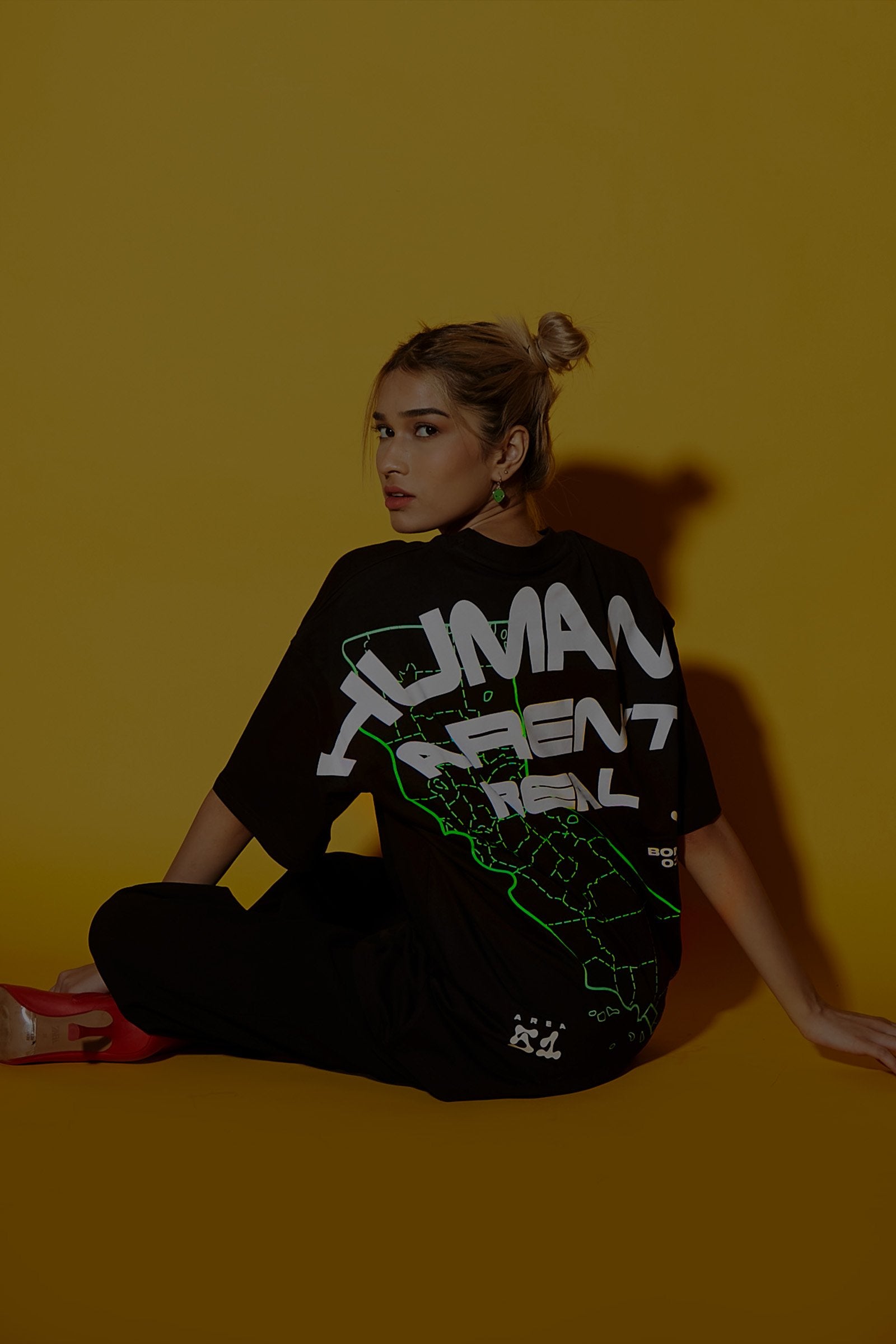 Humans Arenรขโฌโขt Real Oversized Tshirt - BonkersCorner