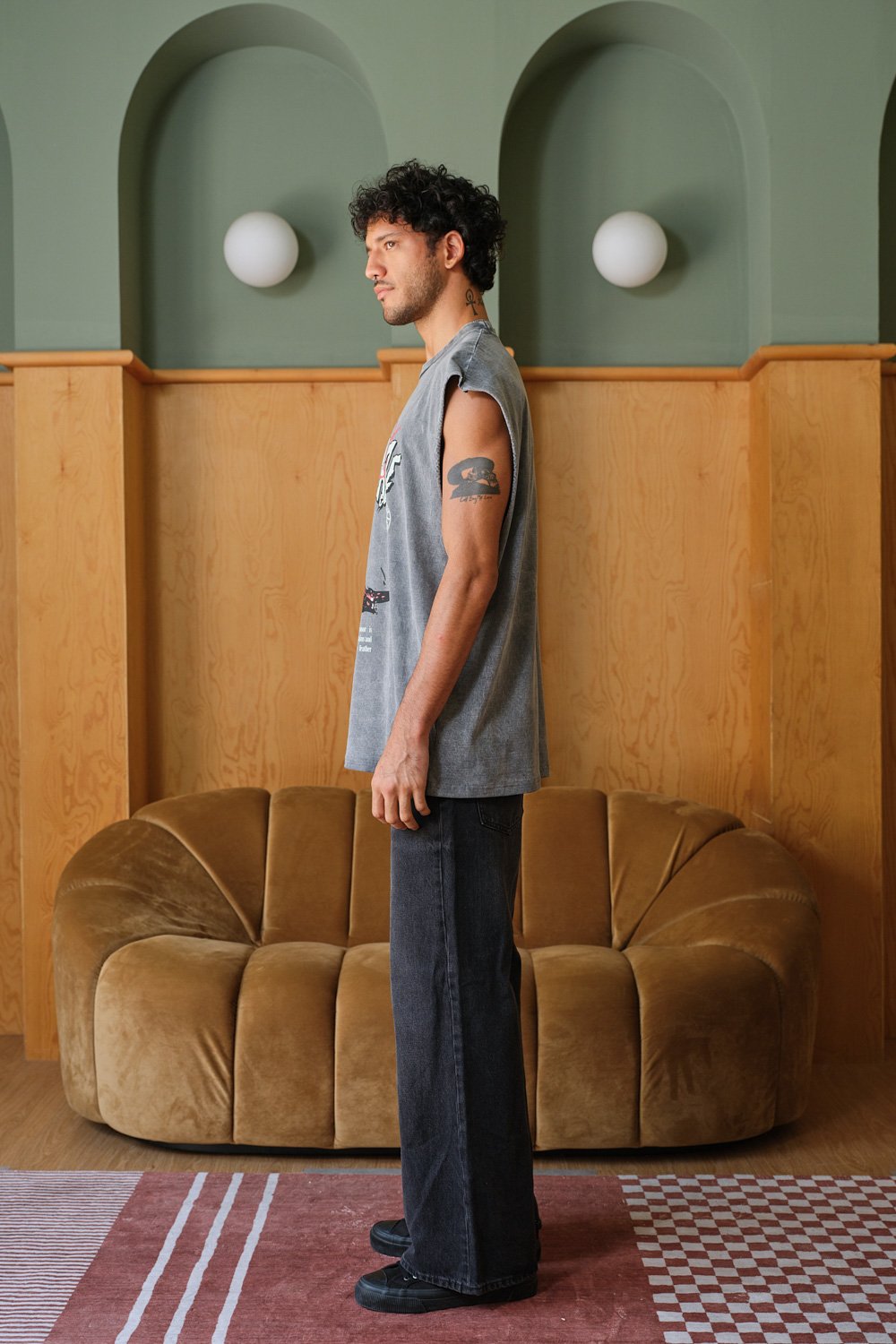 Kamikaze Oversized Tank - BonkersCorner