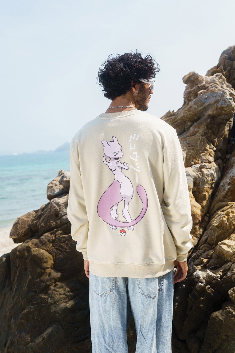 Legendary Mewtwo Oversized Sweatshirt - BonkersCorner