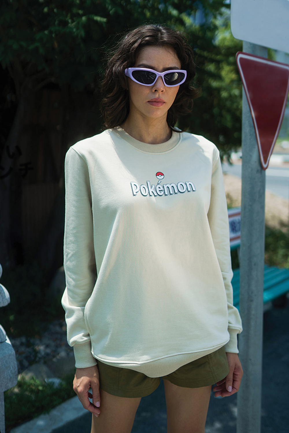 Legendary Mewtwo Oversized Sweatshirt - BonkersCorner