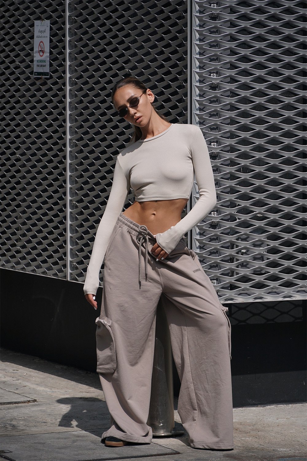 Light Beige Heavyweight Cargo Pants With Pockets - BonkersCorner