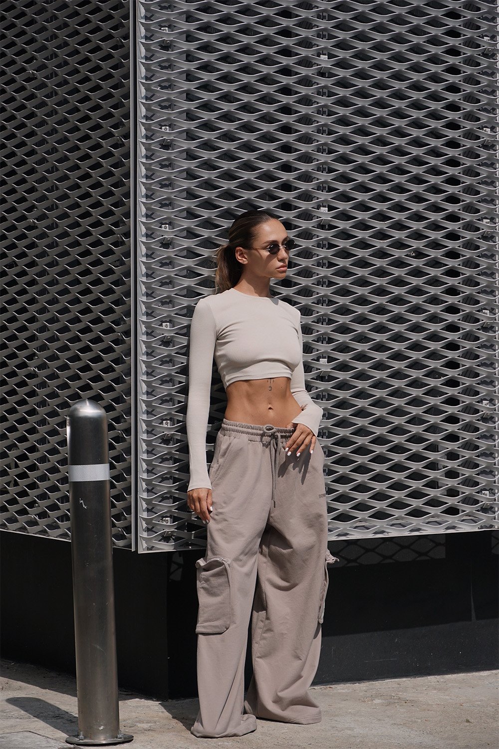 Light Beige Heavyweight Cargo Pants With Pockets - BonkersCorner