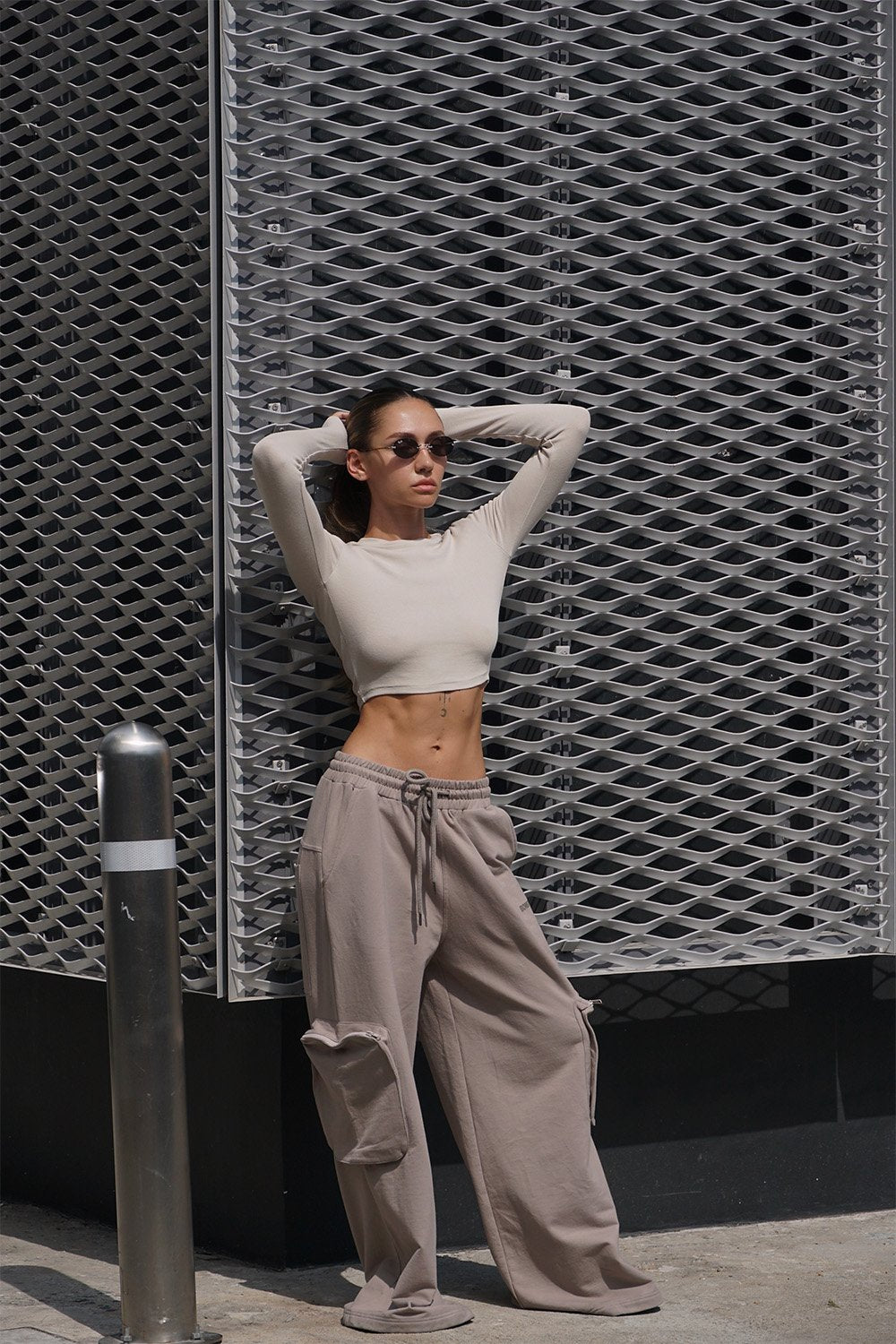 Light Beige Heavyweight Cargo Pants With Pockets - BonkersCorner
