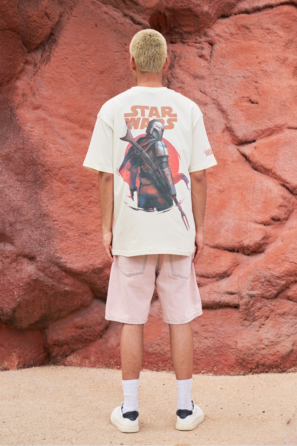 Mandalorian Off White Oversized T-shirt - BonkersCorner