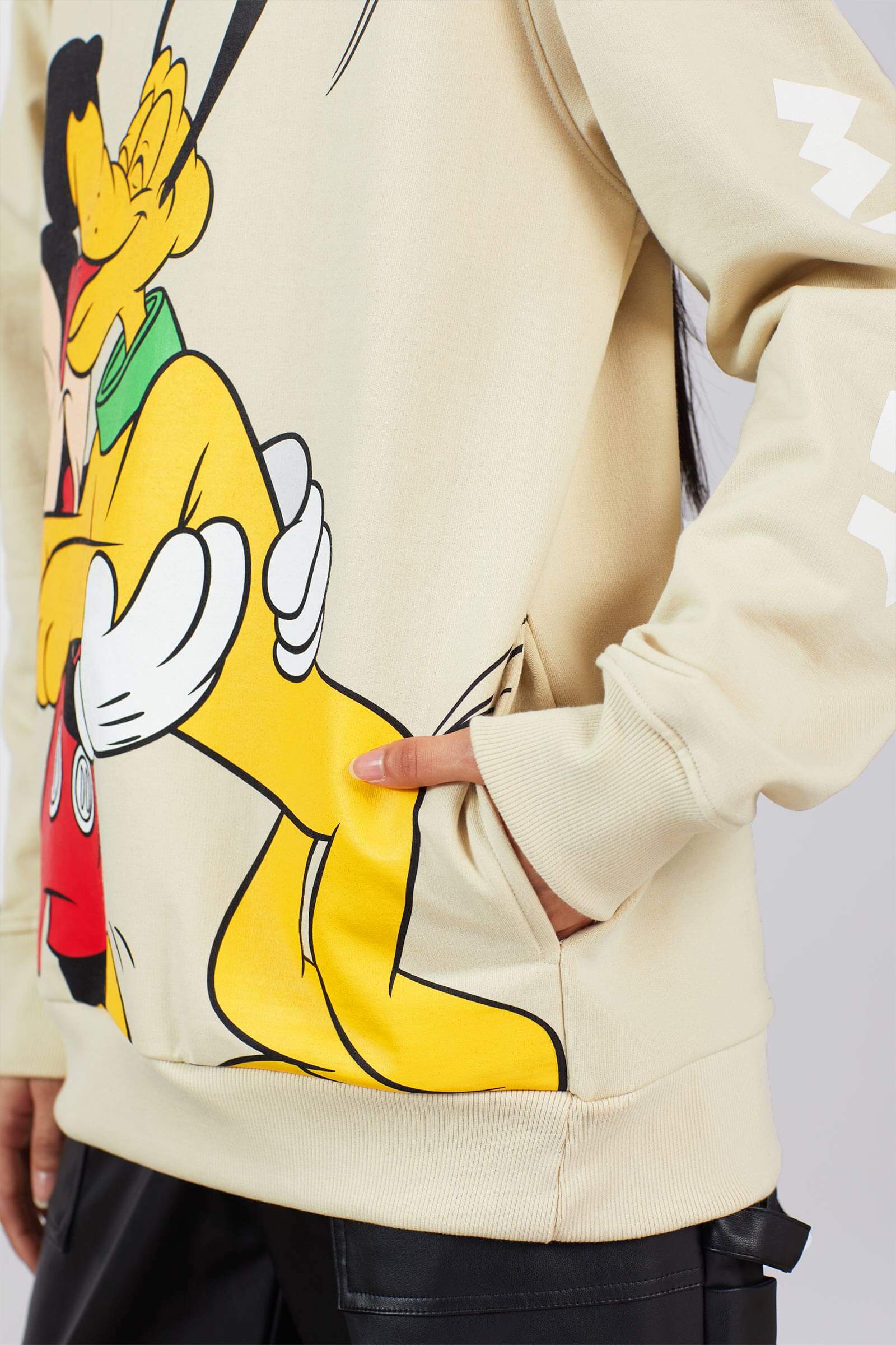 Mickey & Pluto Oversized Sweatshirt - BonkersCorner