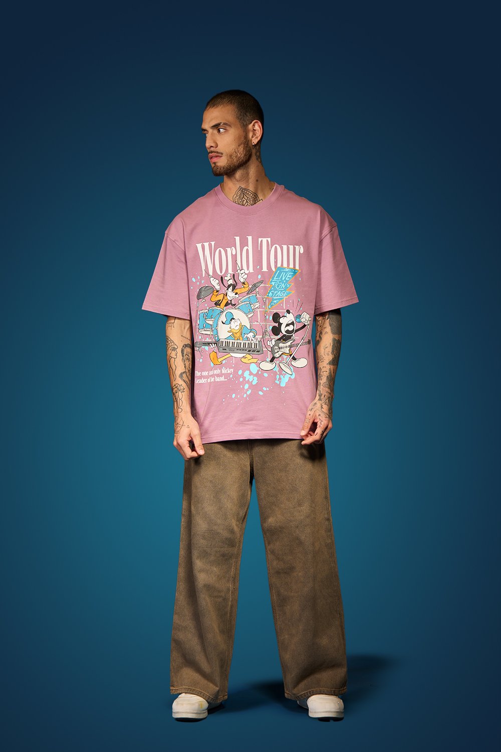 Mickey - World Tour Oversized T-shirt - BonkersCorner