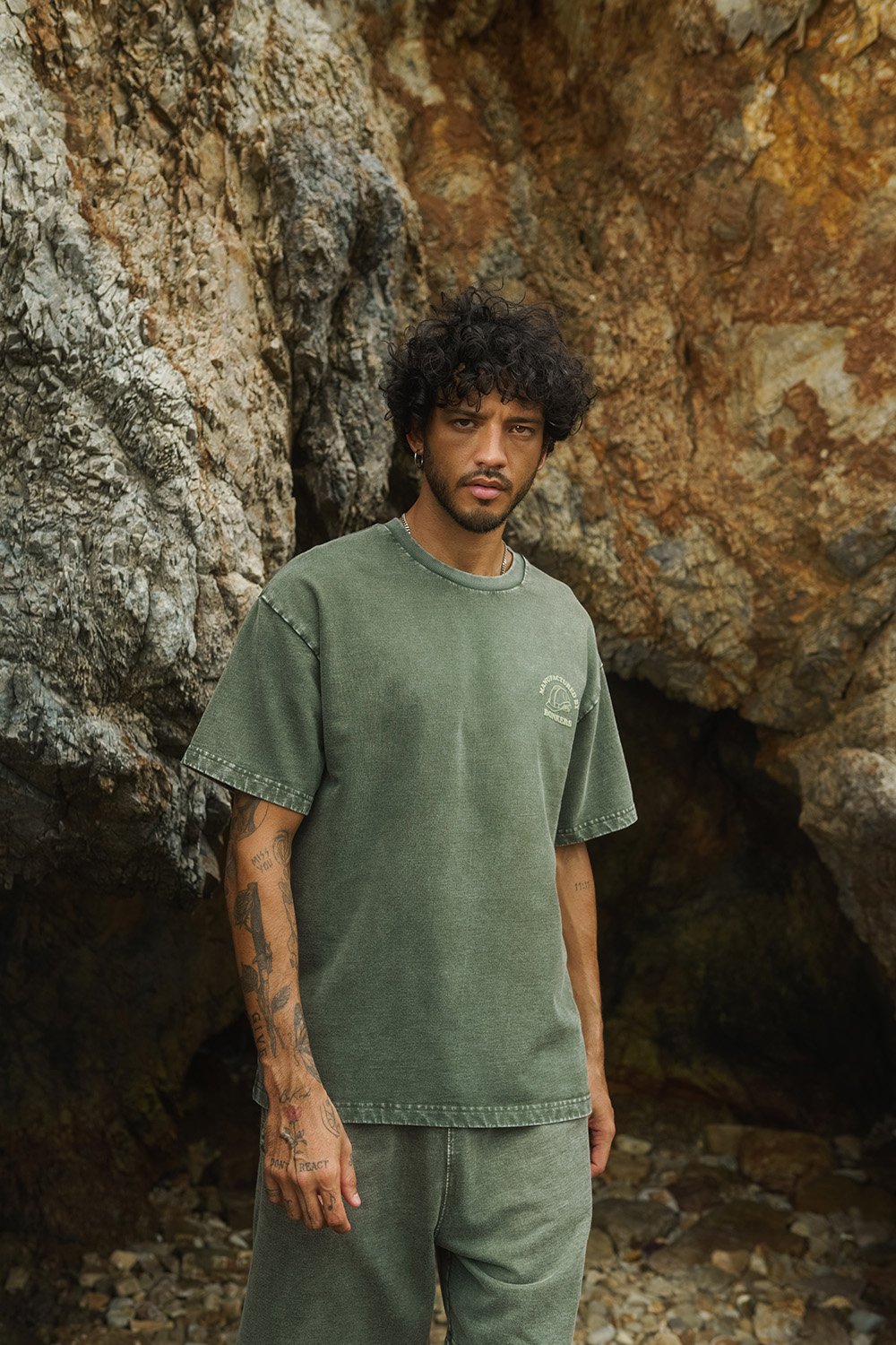 Olive Premium Heavyweight Faded Oversized T-shirt - BonkersCorner