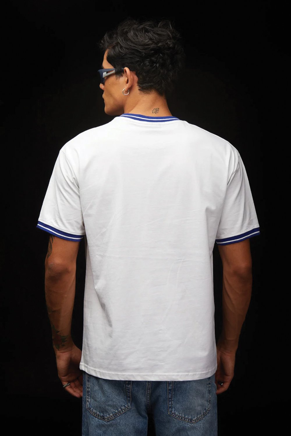 Outlined Collar Oversized T-shirt - BonkersCorner