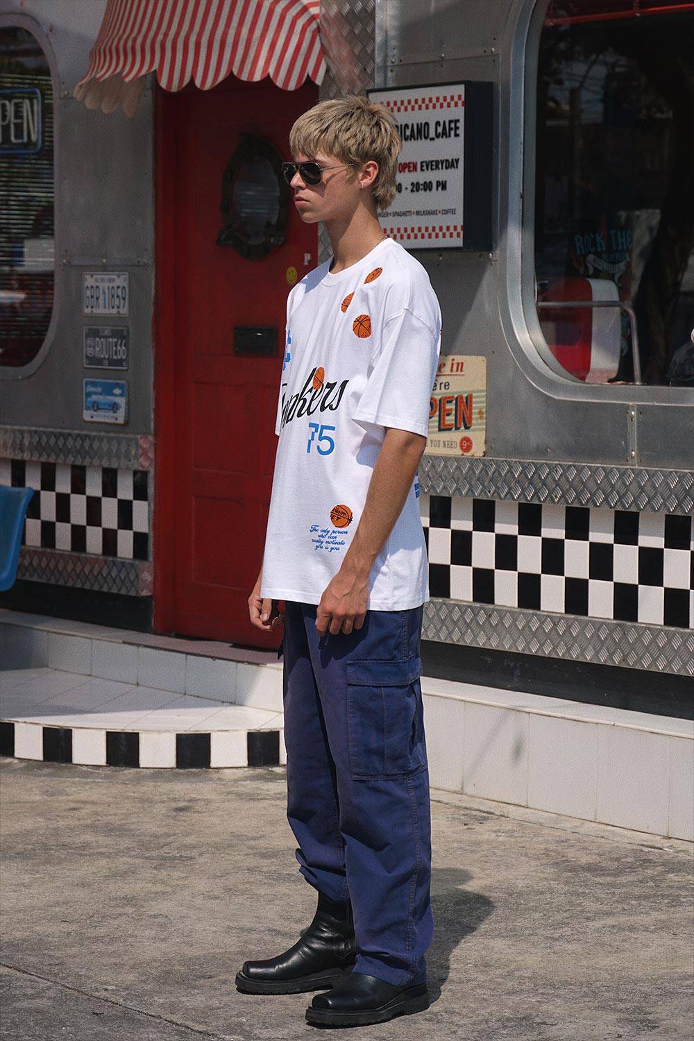 Signature 75 Oversized T-shirt - BonkersCorner