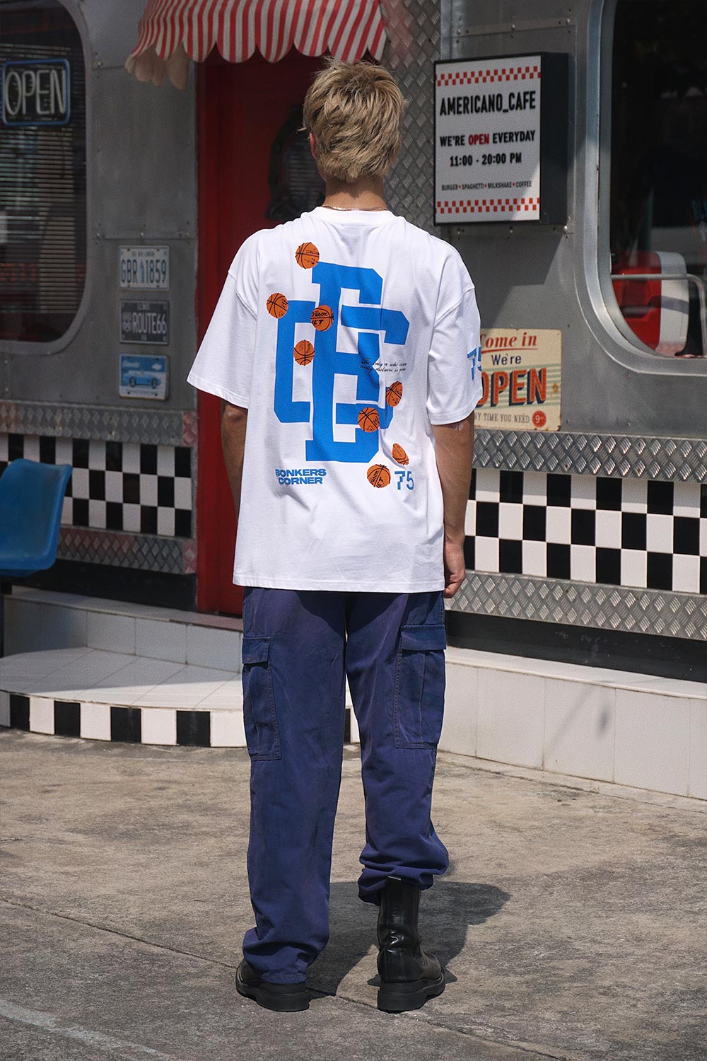 Signature 75 Oversized T-shirt - BonkersCorner