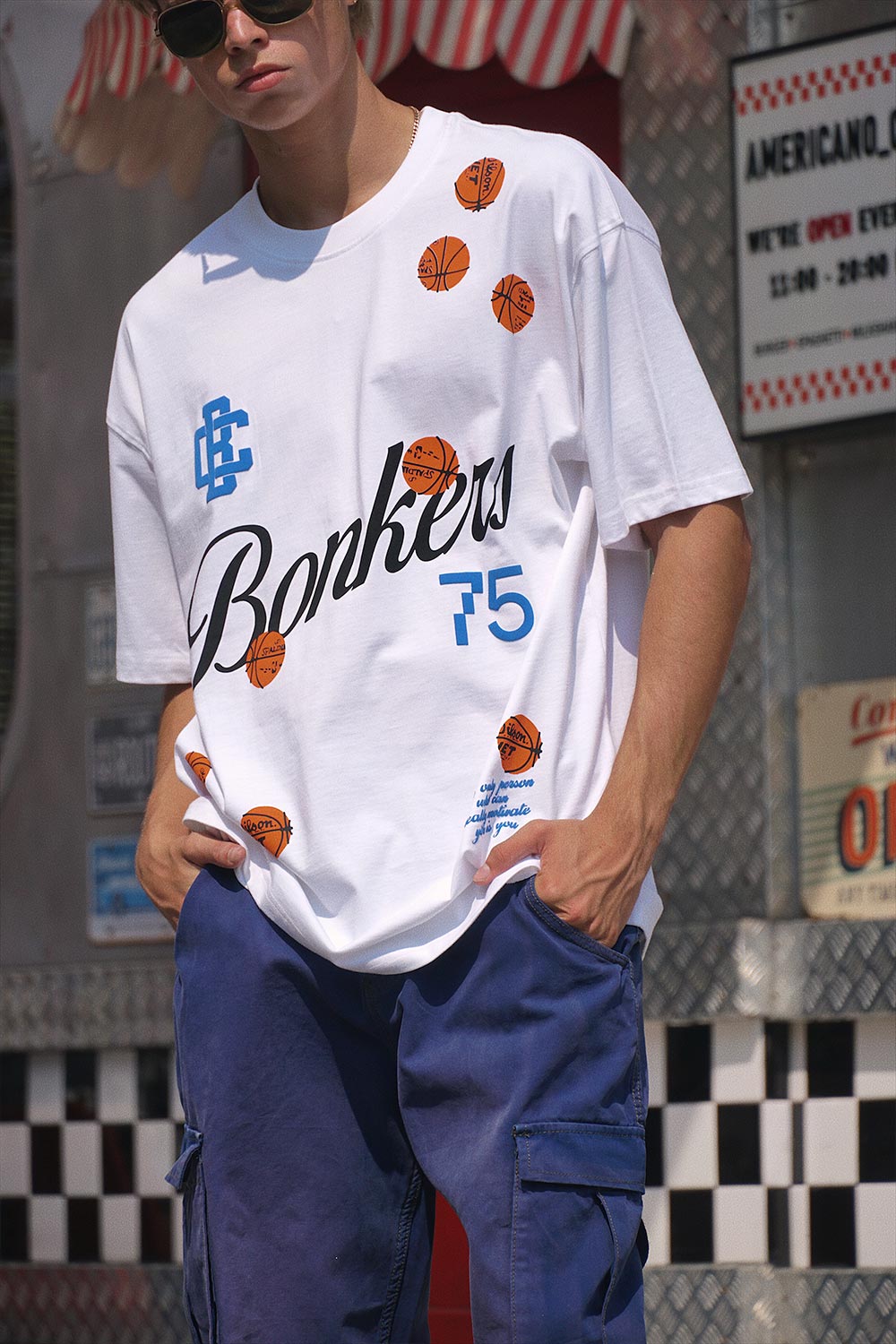 Signature 75 Oversized T-shirt - BonkersCorner