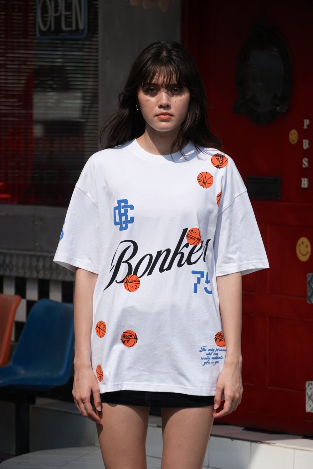Signature 75 Oversized T-shirt - BonkersCorner