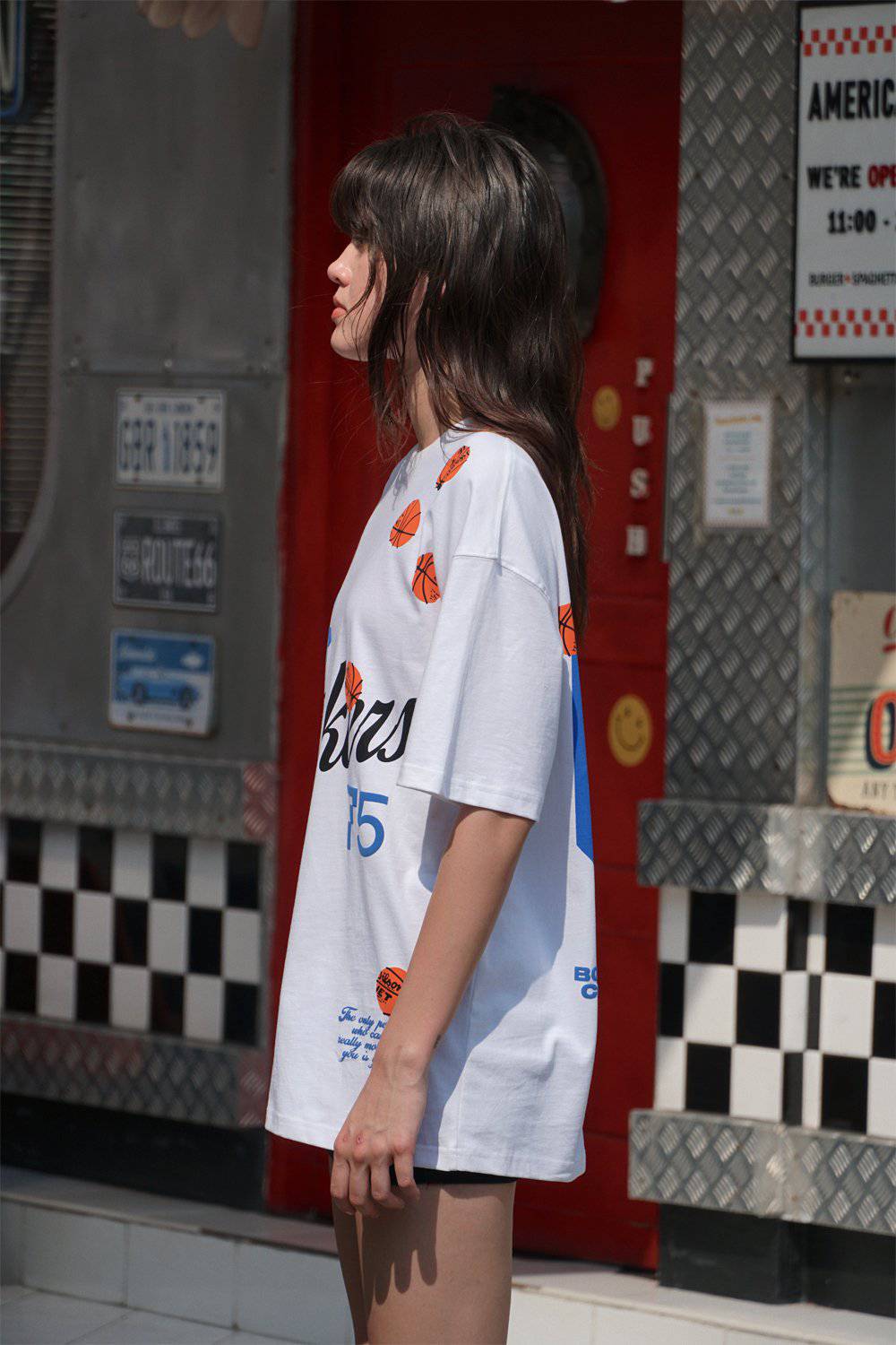 Signature 75 Oversized T-shirt - BonkersCorner