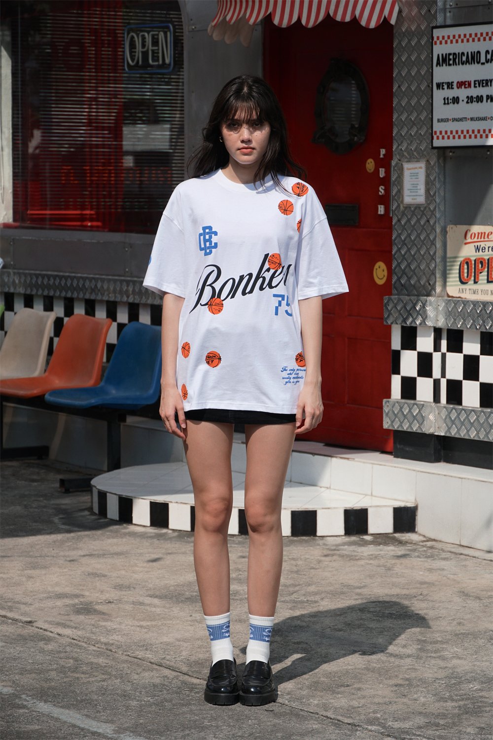 Signature 75 Oversized T-shirt - BonkersCorner