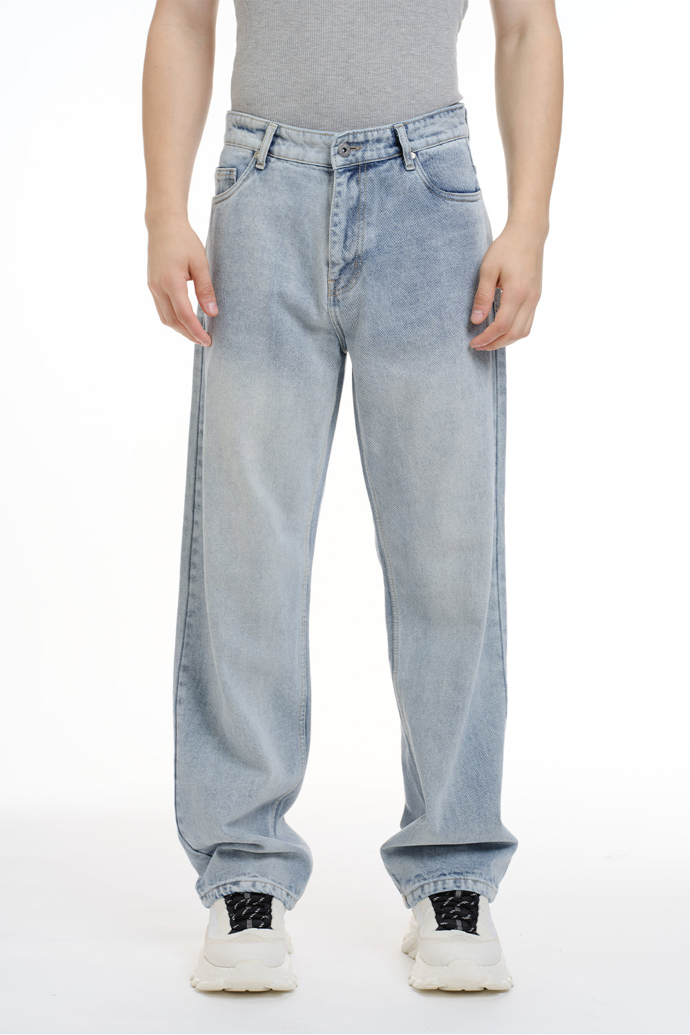 Chalk Wash Straight Fit Jeans