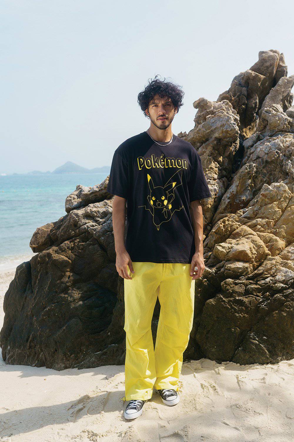 Thunderbolt Pikachu Oversized T-shirt - BonkersCorner