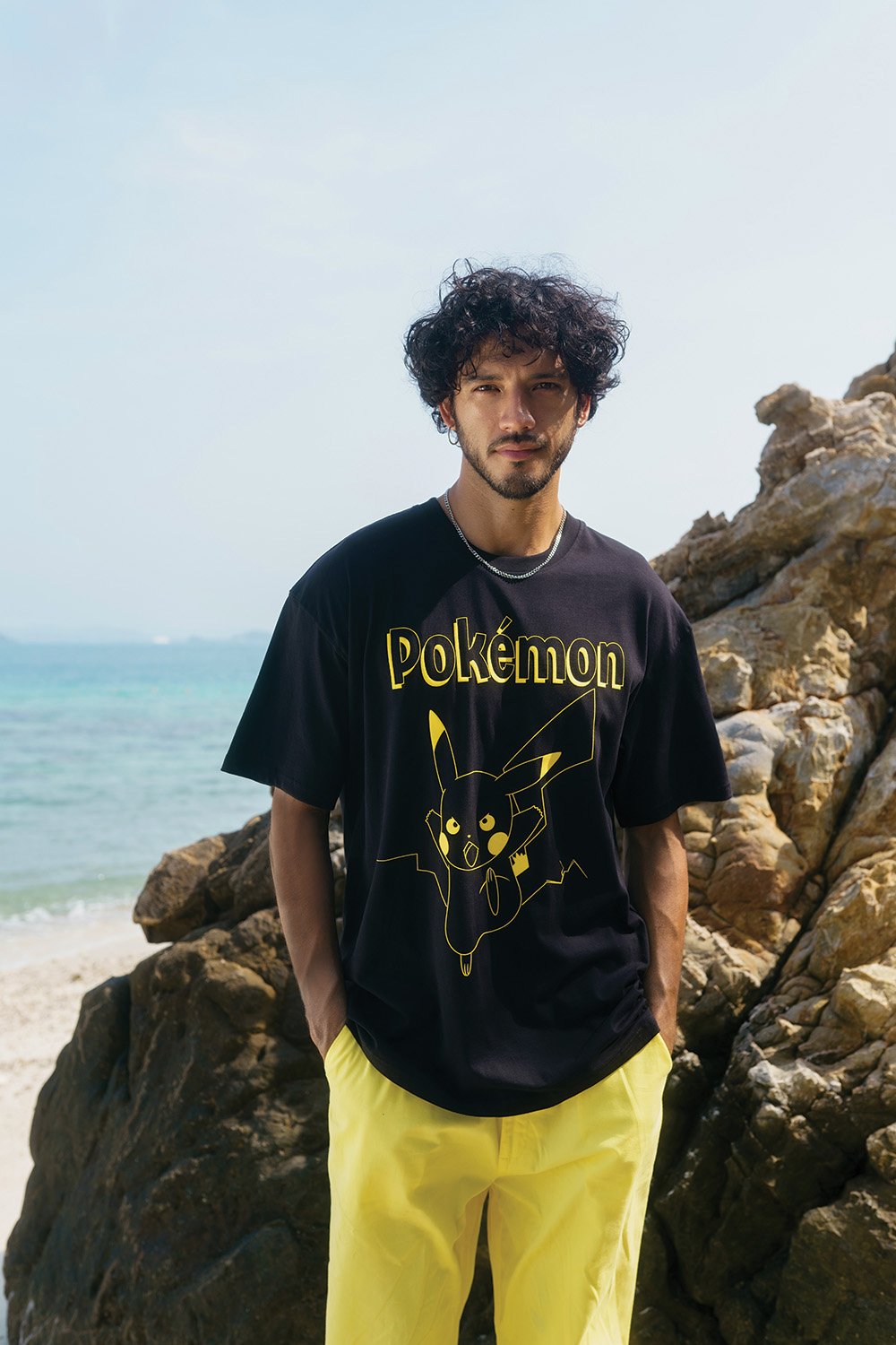 Thunderbolt Pikachu Oversized T-shirt - BonkersCorner