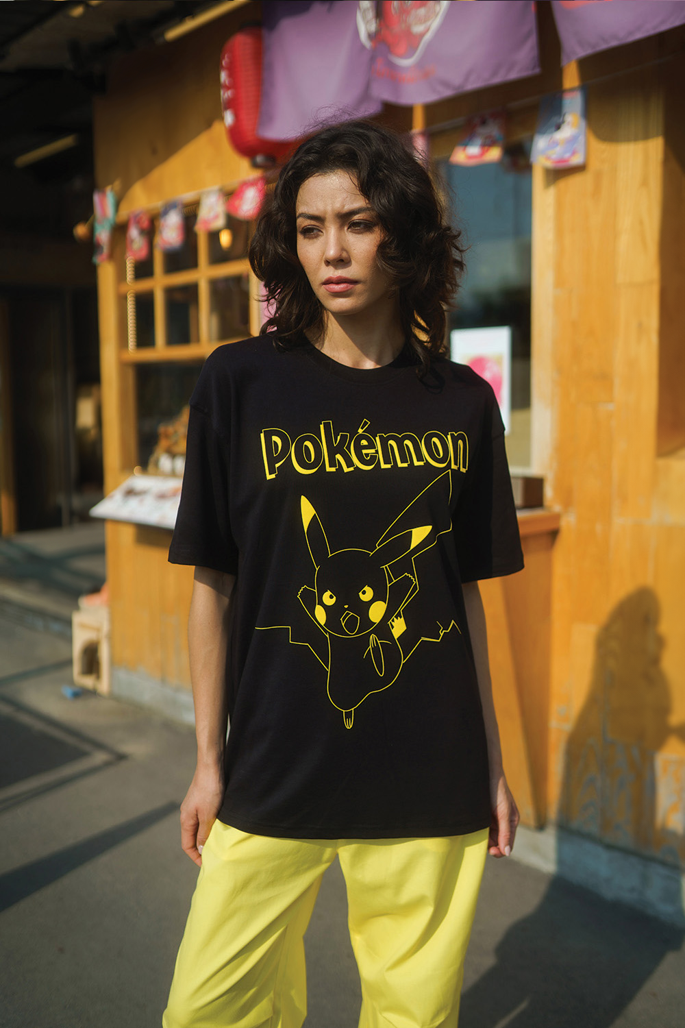 Thunderbolt Pikachu Oversized T-shirt - BonkersCorner